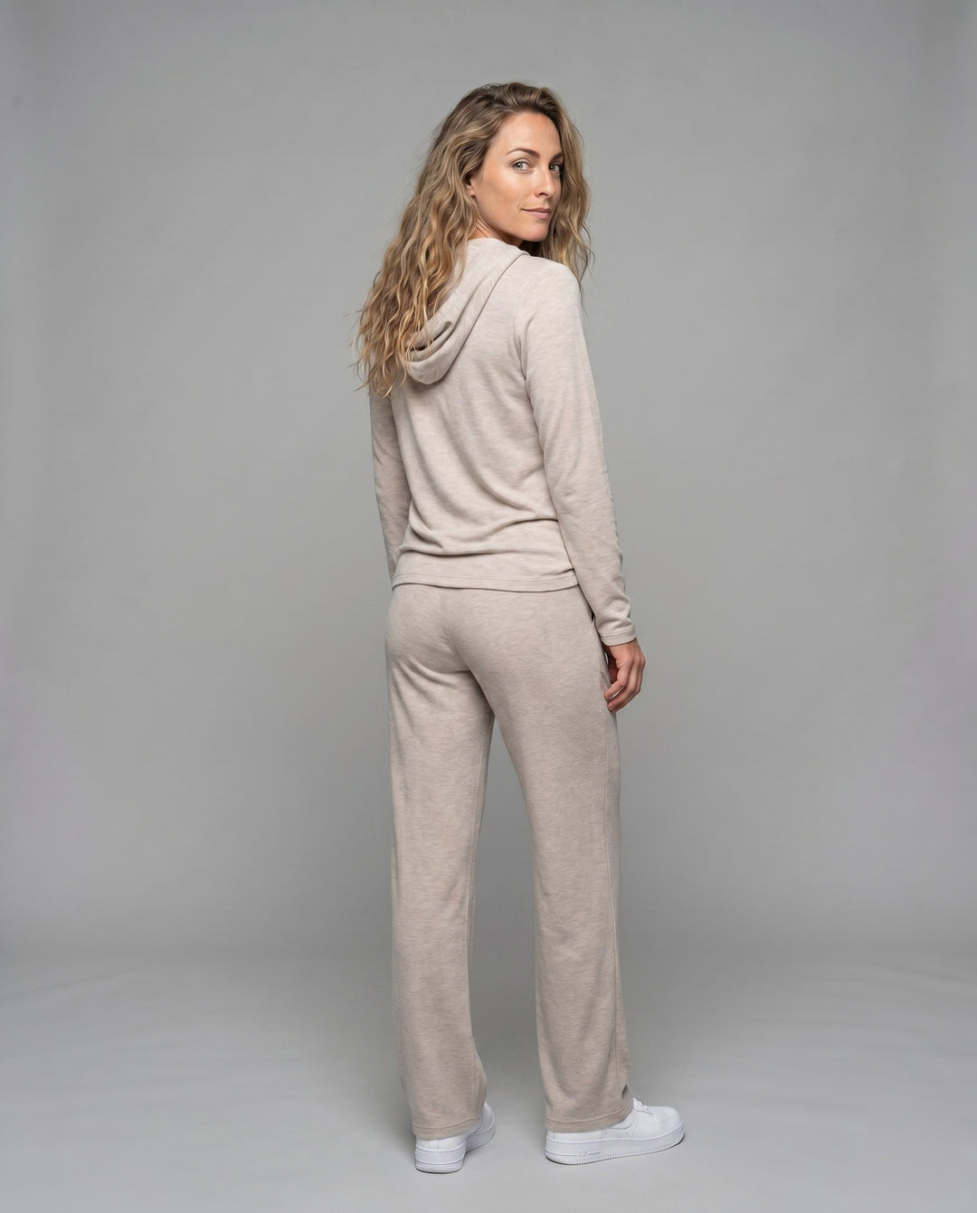 Product 15633277124938 - back_view