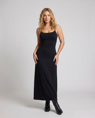 Damen Maxi-Kleid mit schmalem Schnitt und elegantem Rücken