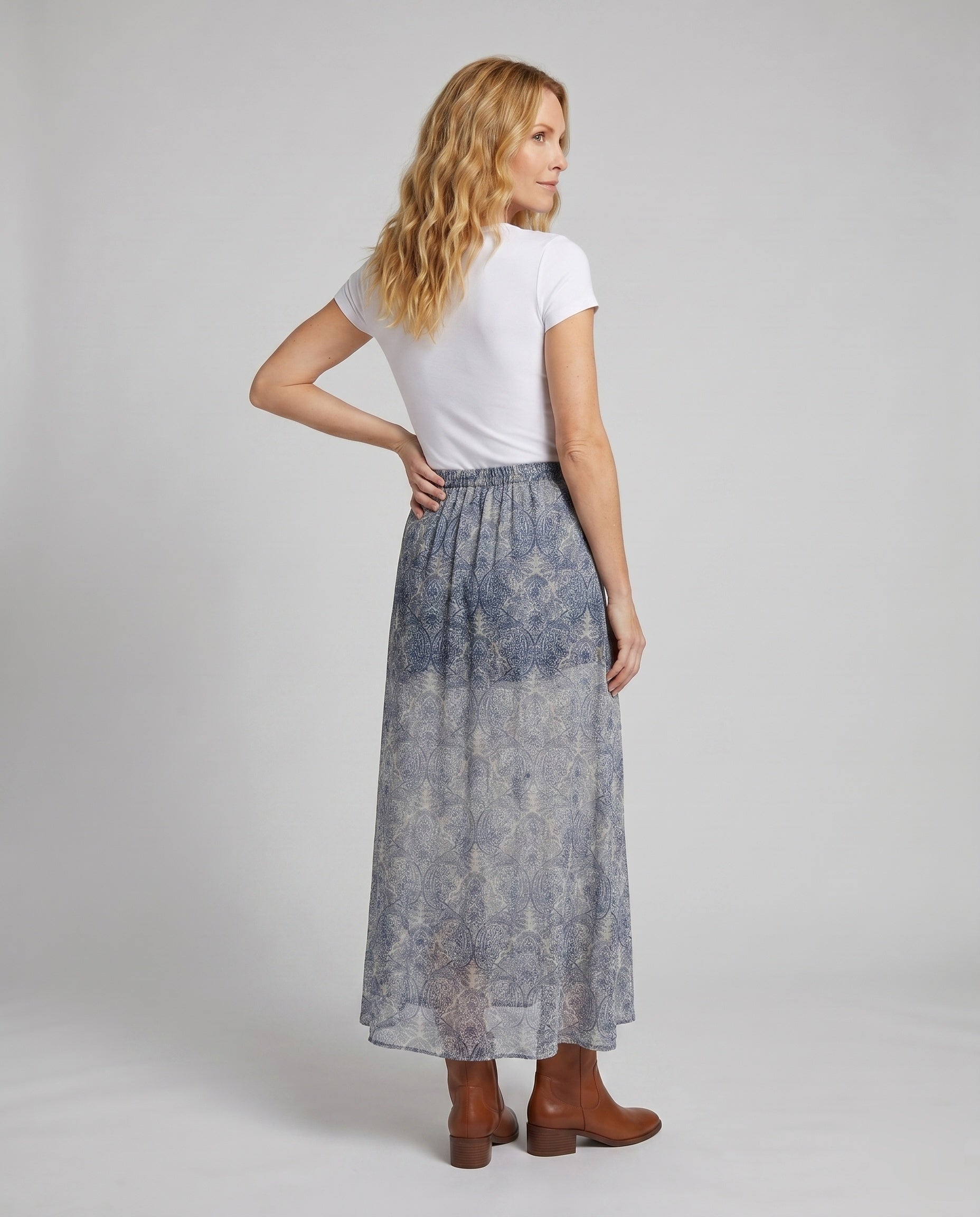 Product 15633285251402 - back_view
