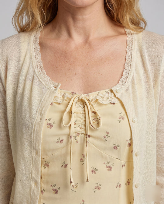 Product 15633293771082 - close_up_detail