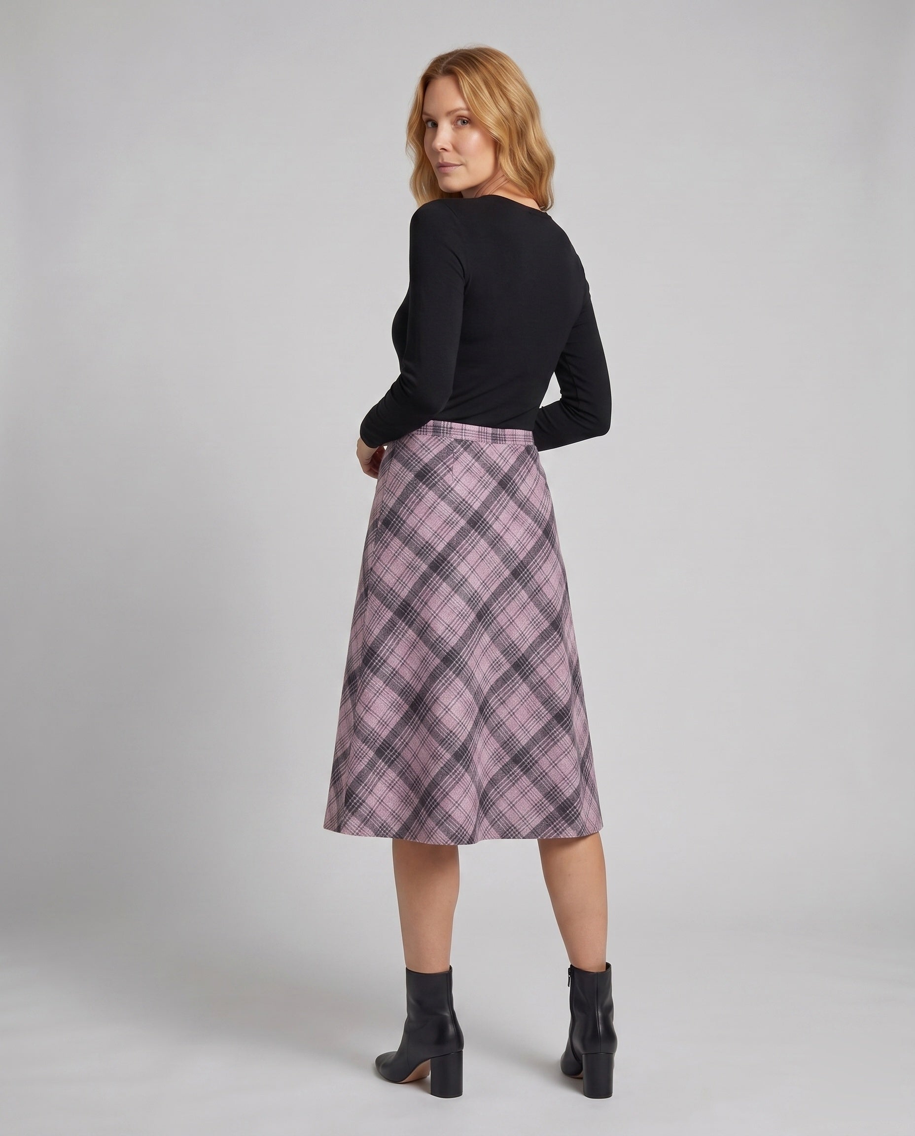 Product 15634853790026 - back_view