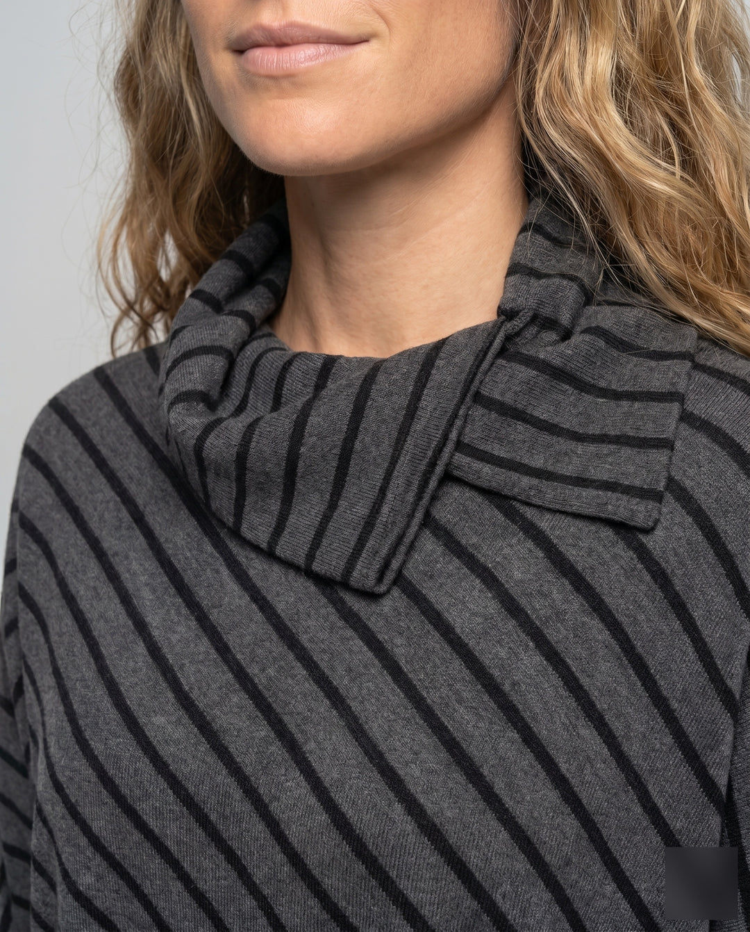 Product 15634856509770 - close_up_detail