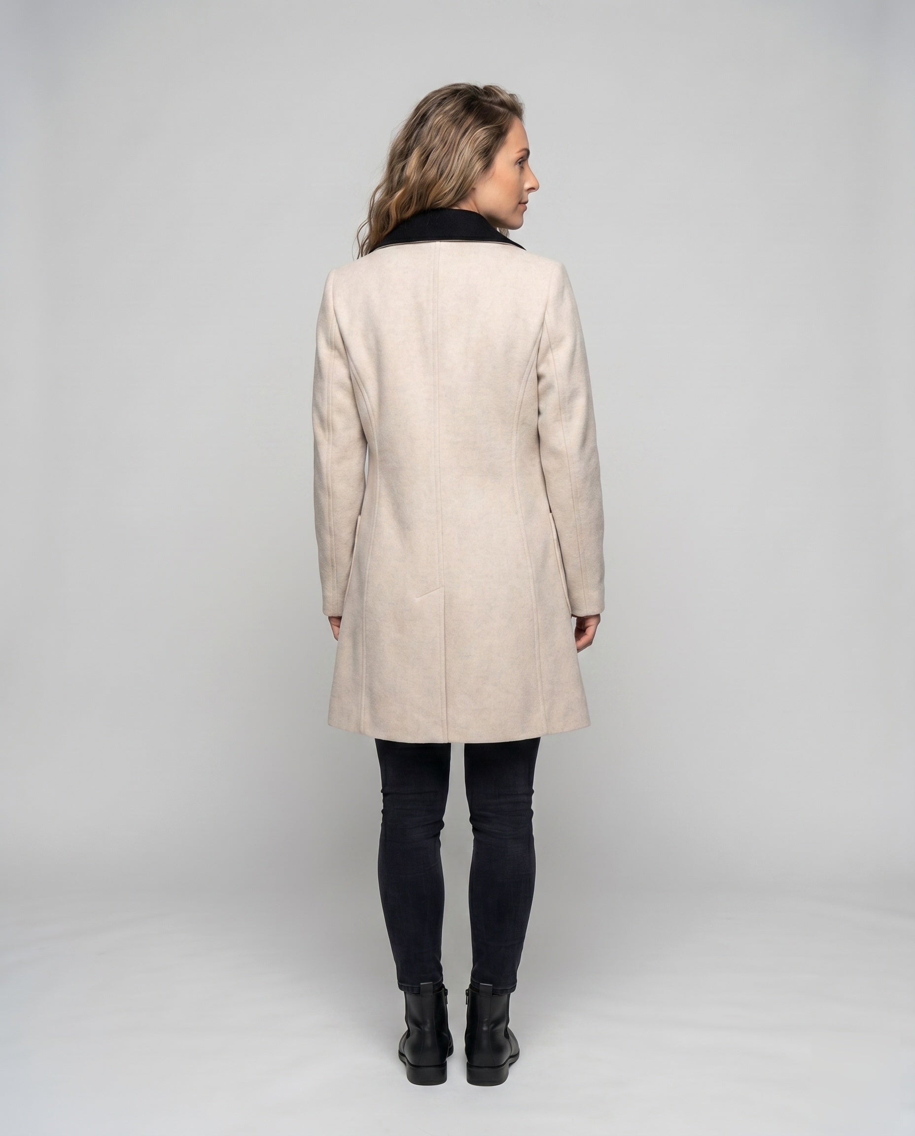 Product 15634856575306 - back_view