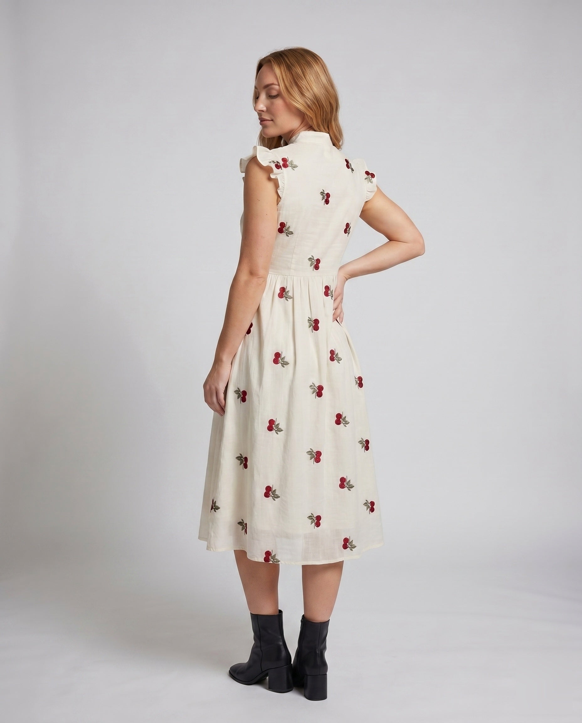 Product 15634862735690 - back_view