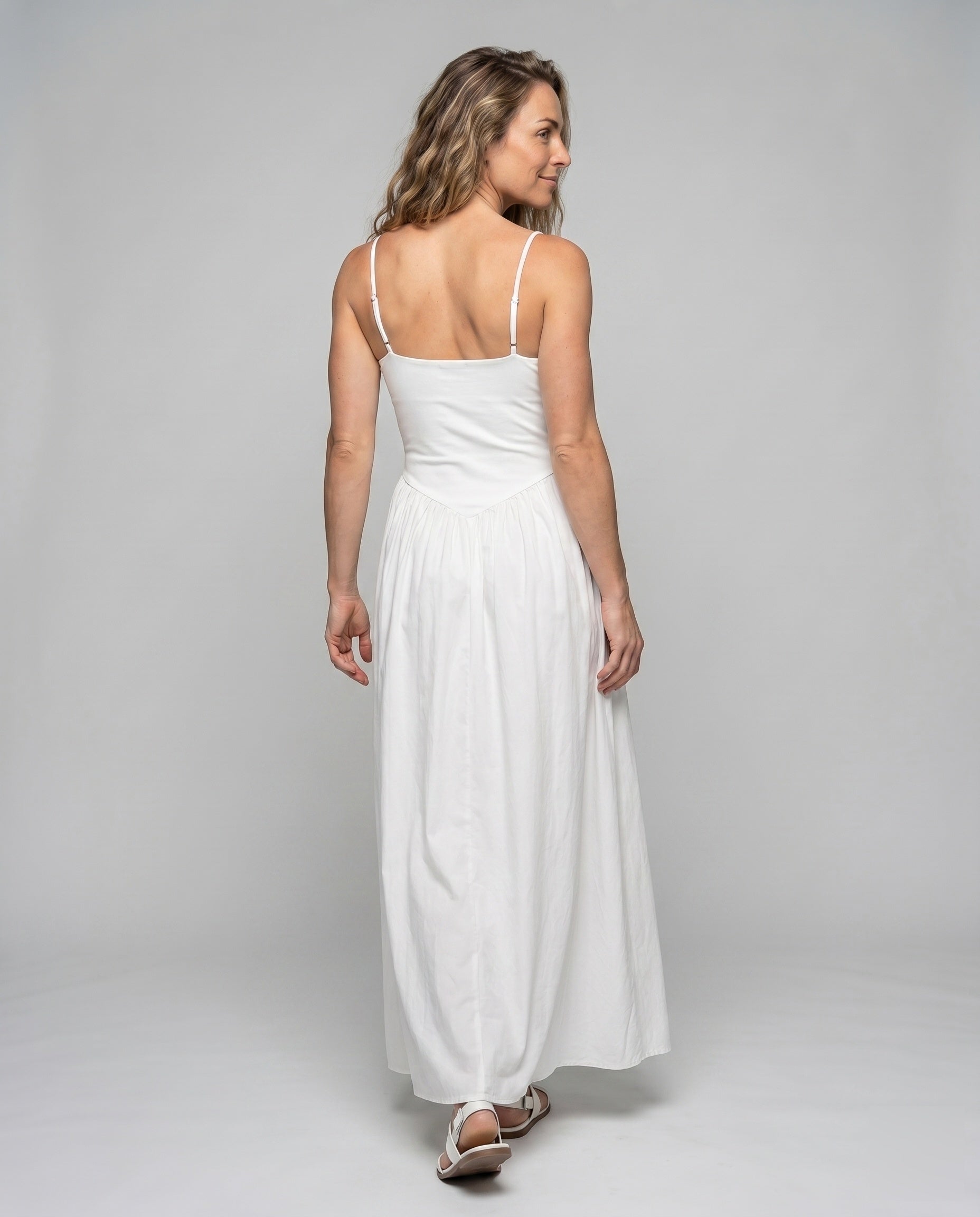 Product 15634866143562 - back_view
