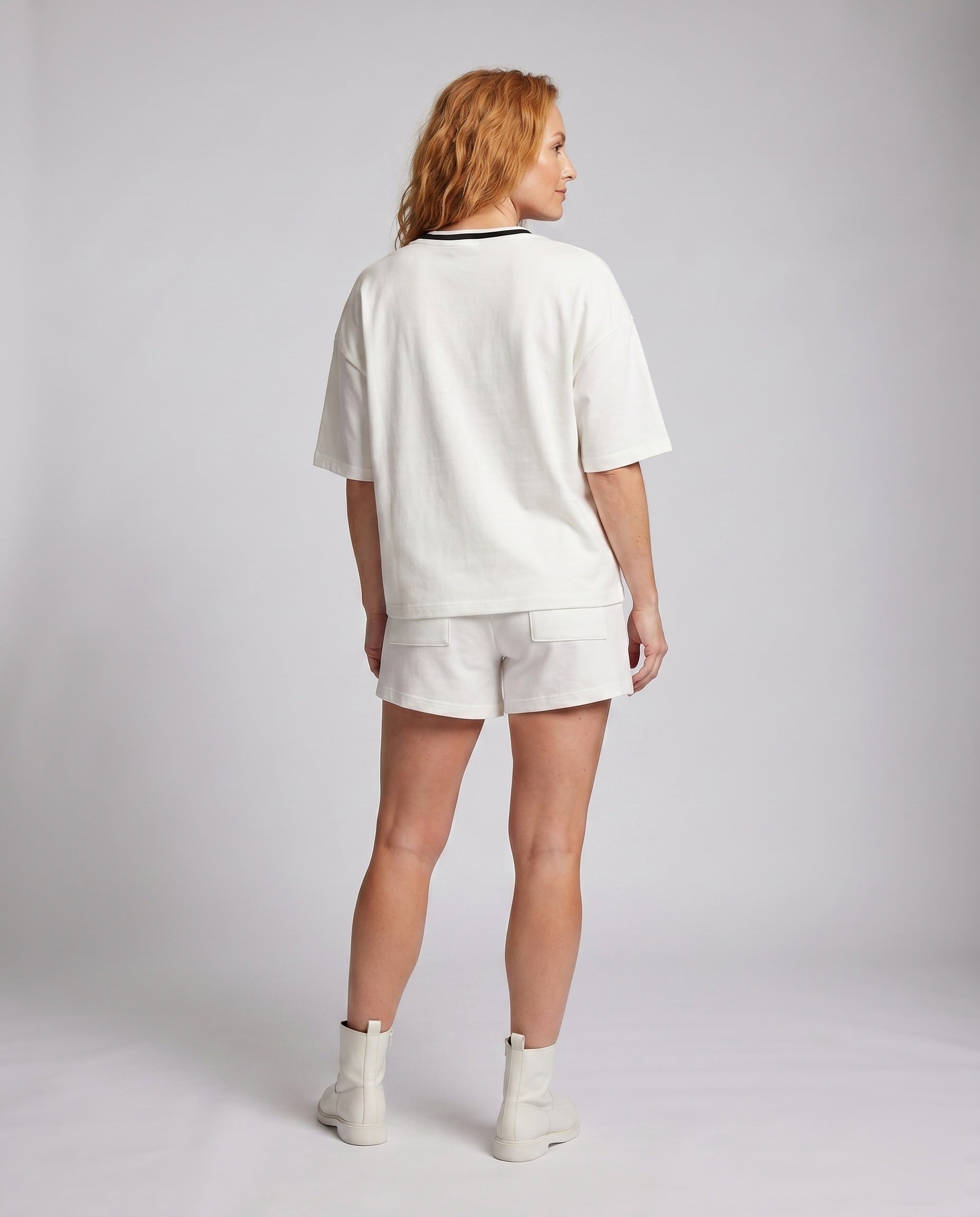 Product 15634870042954 - back_view