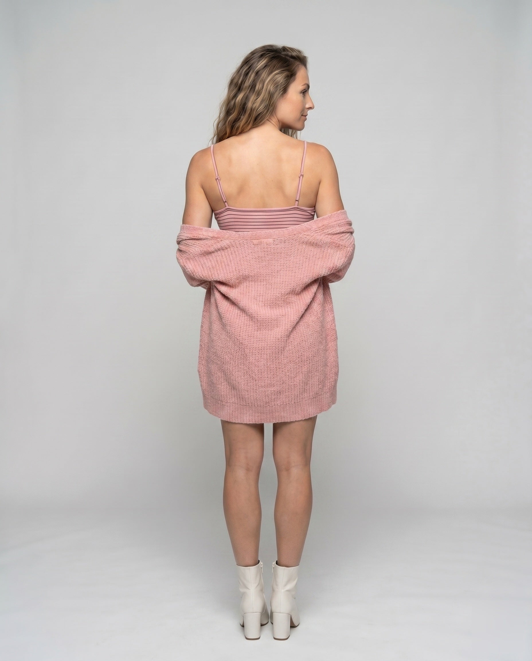Product 15634872271178 - back_view