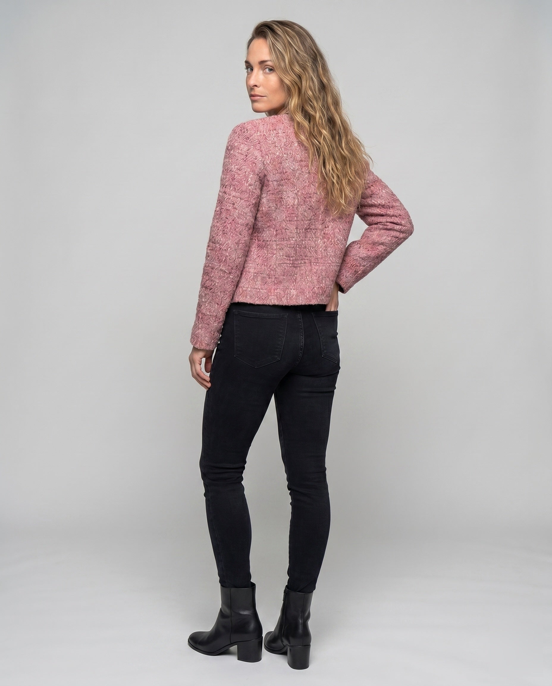 Product 15634873778506 - back_view