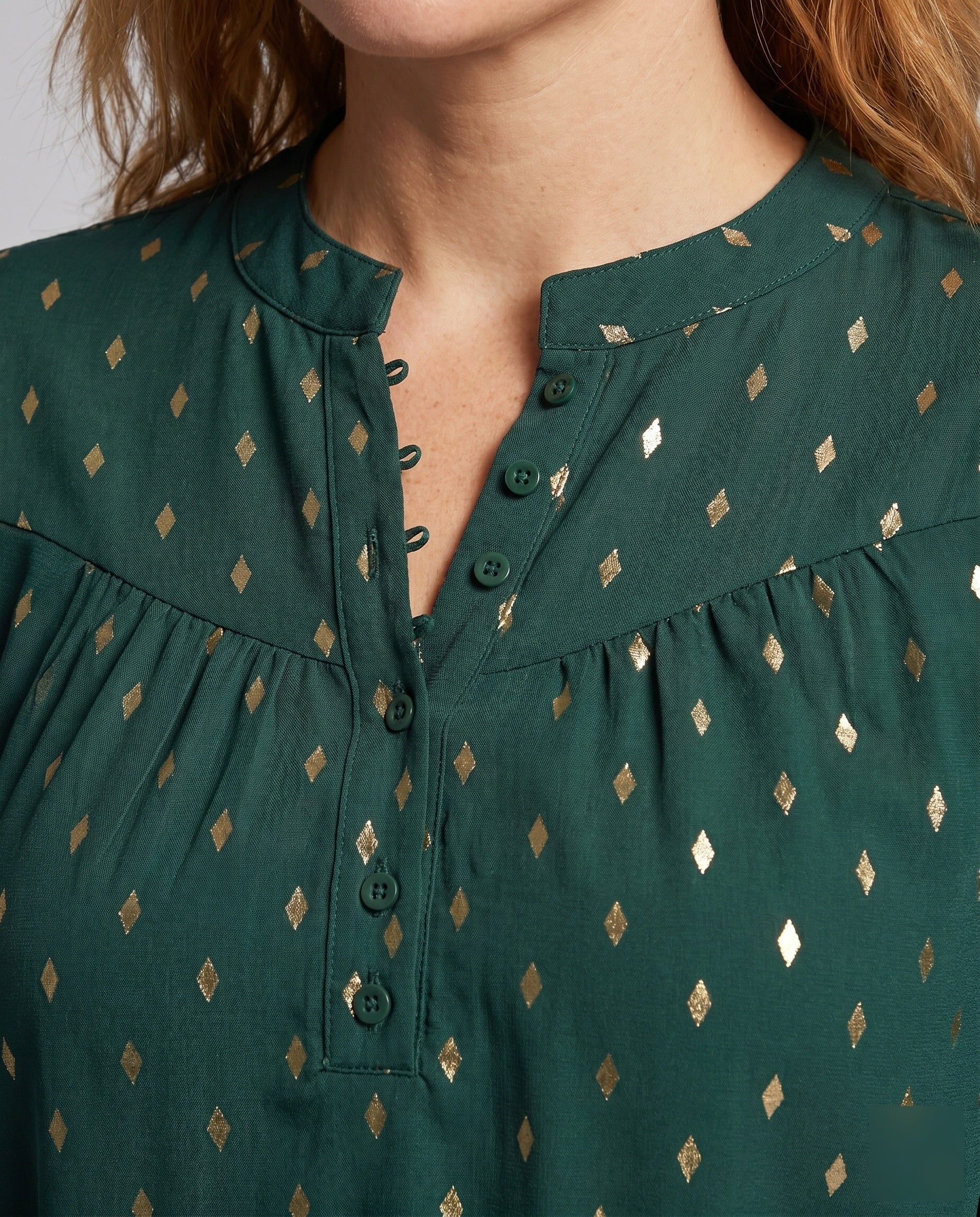 Product 15634914804042 - close_up_detail