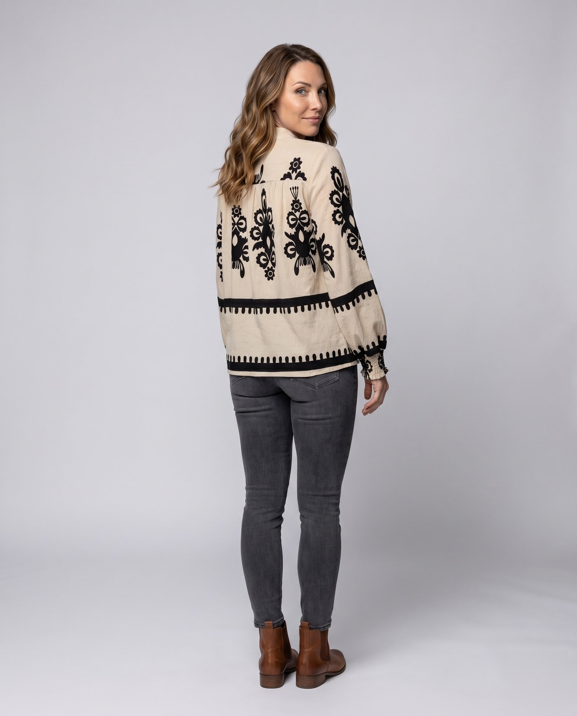Product 15634915000650 - back_view