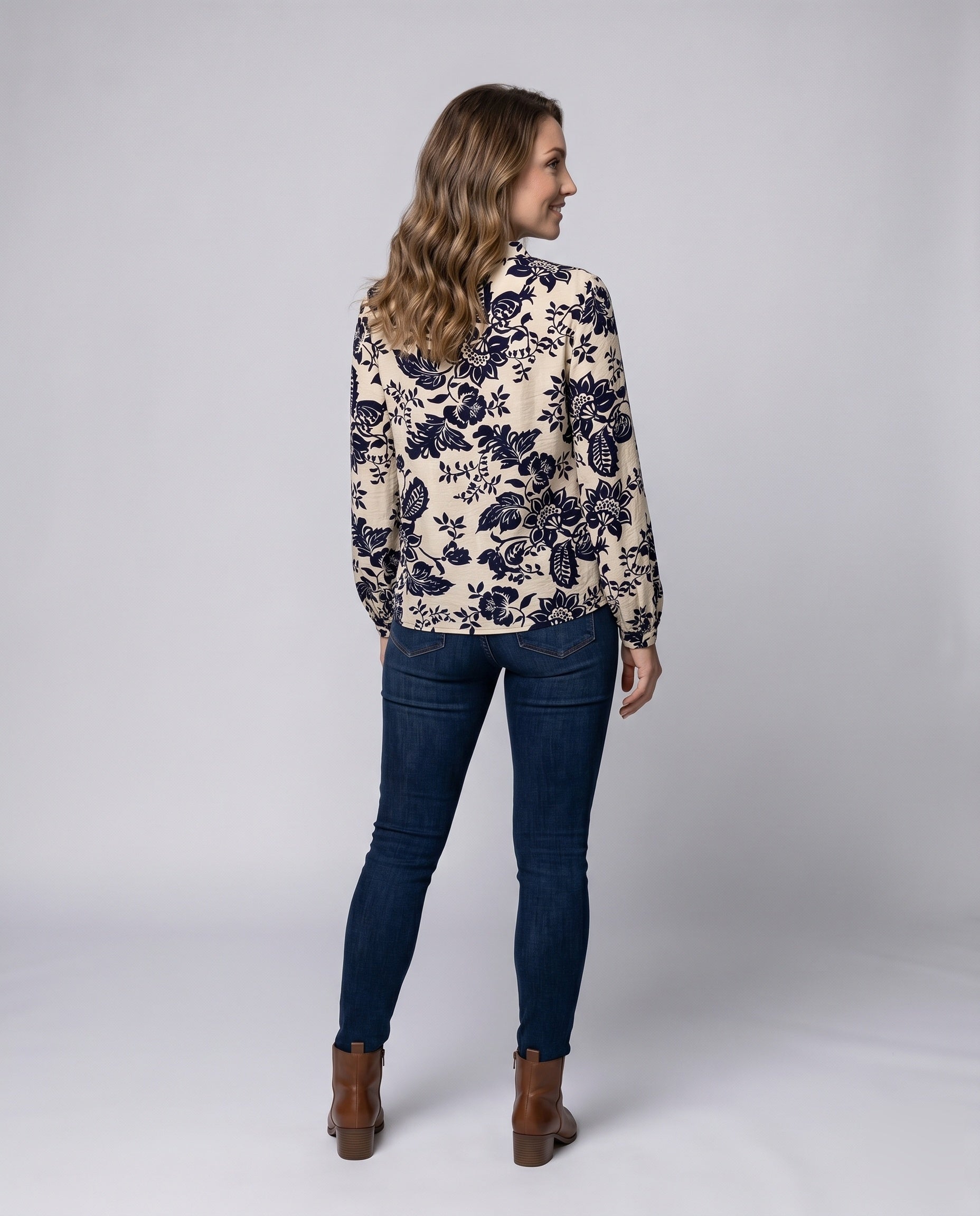 Product 15634915197258 - back_view