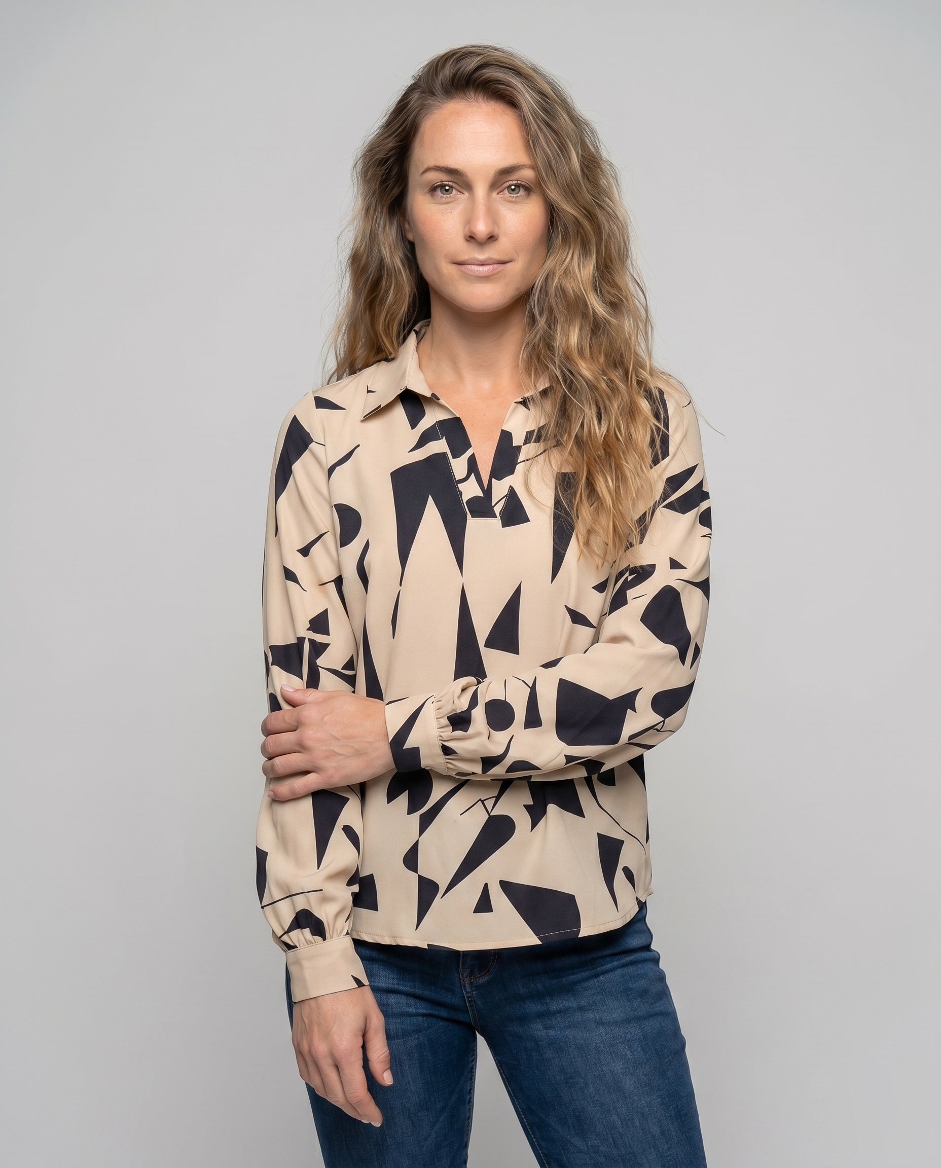 Product 15634915623242 - upper_body