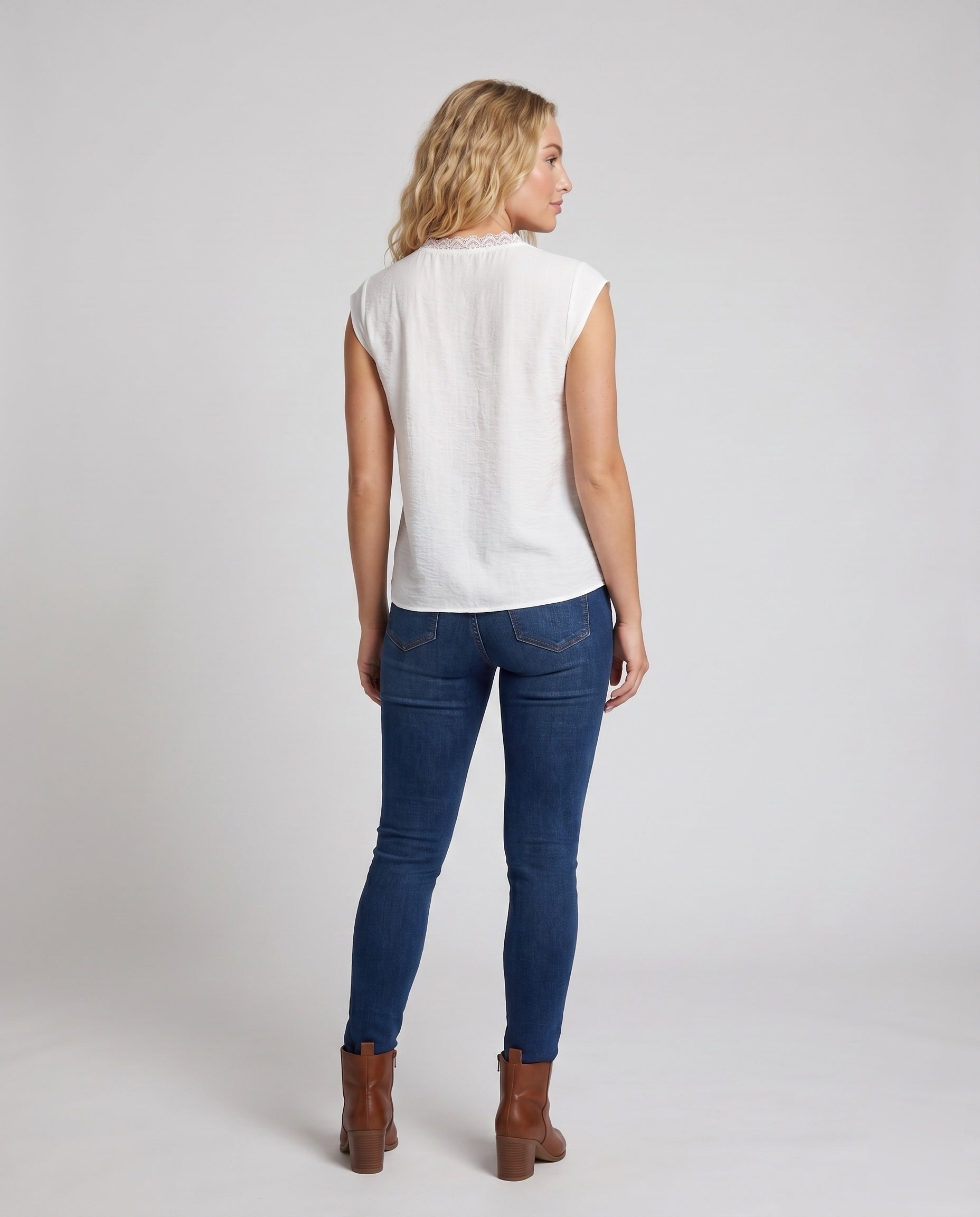 Product 15634916049226 - back_view