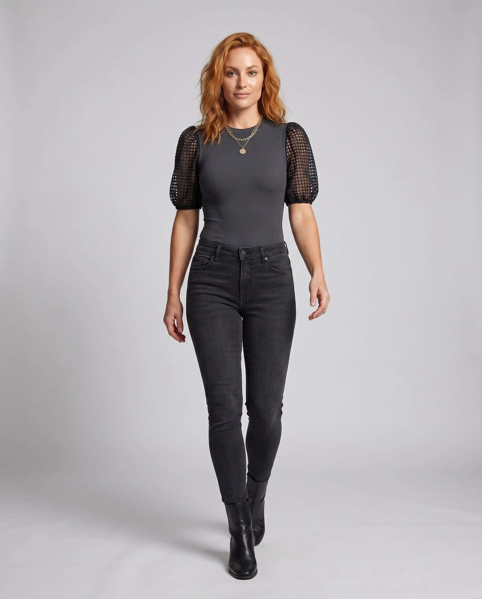 Product 15634917359946 - full_body_front