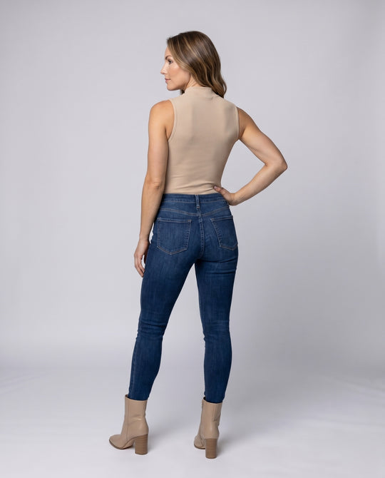 Product 15634917622090 - back_view