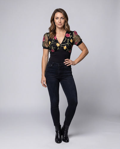 Damen Bodys mit floralem Spitzenoberteil
