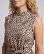 Product 15634918801738 - close_up_detail