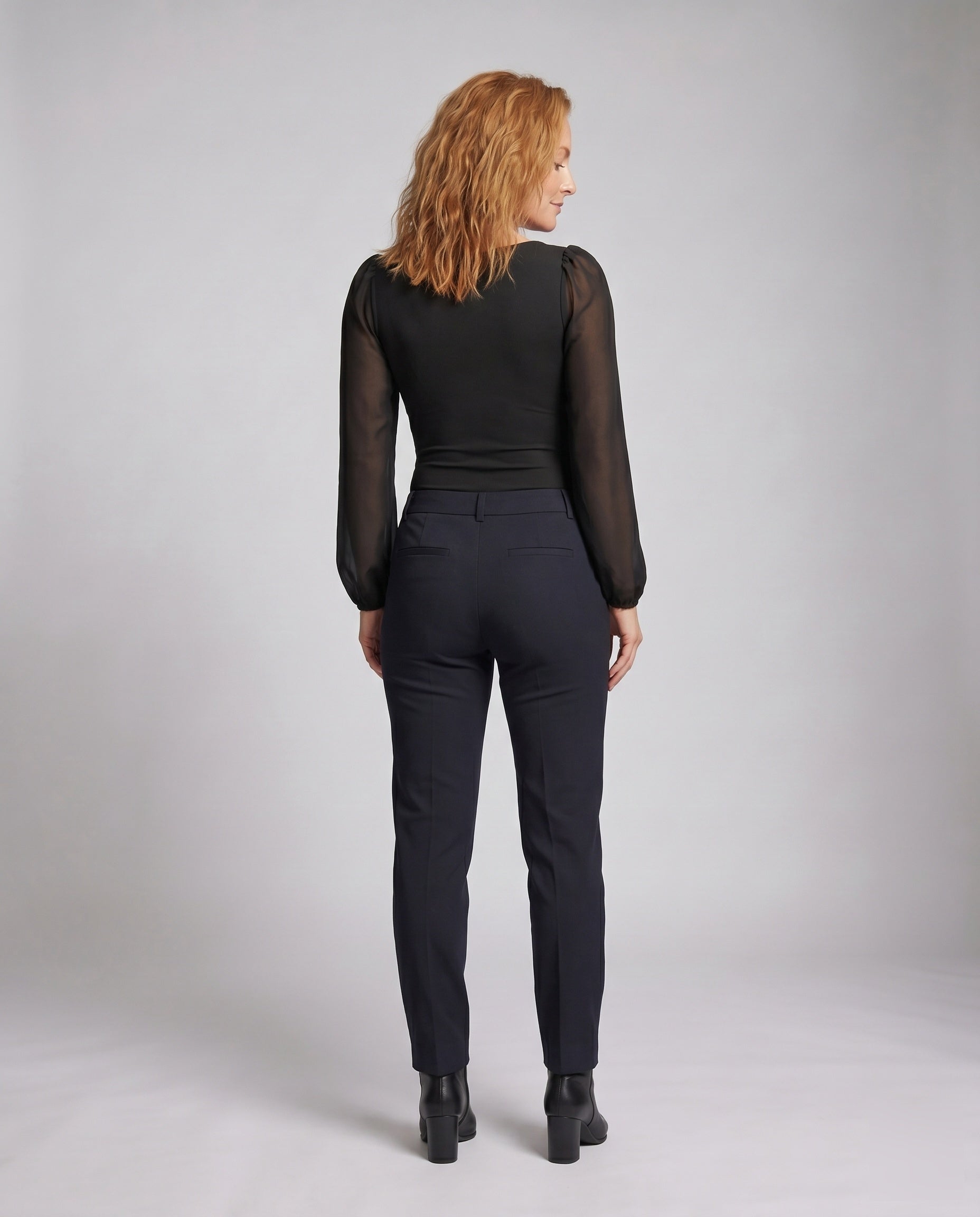Product 15634919719242 - back_view