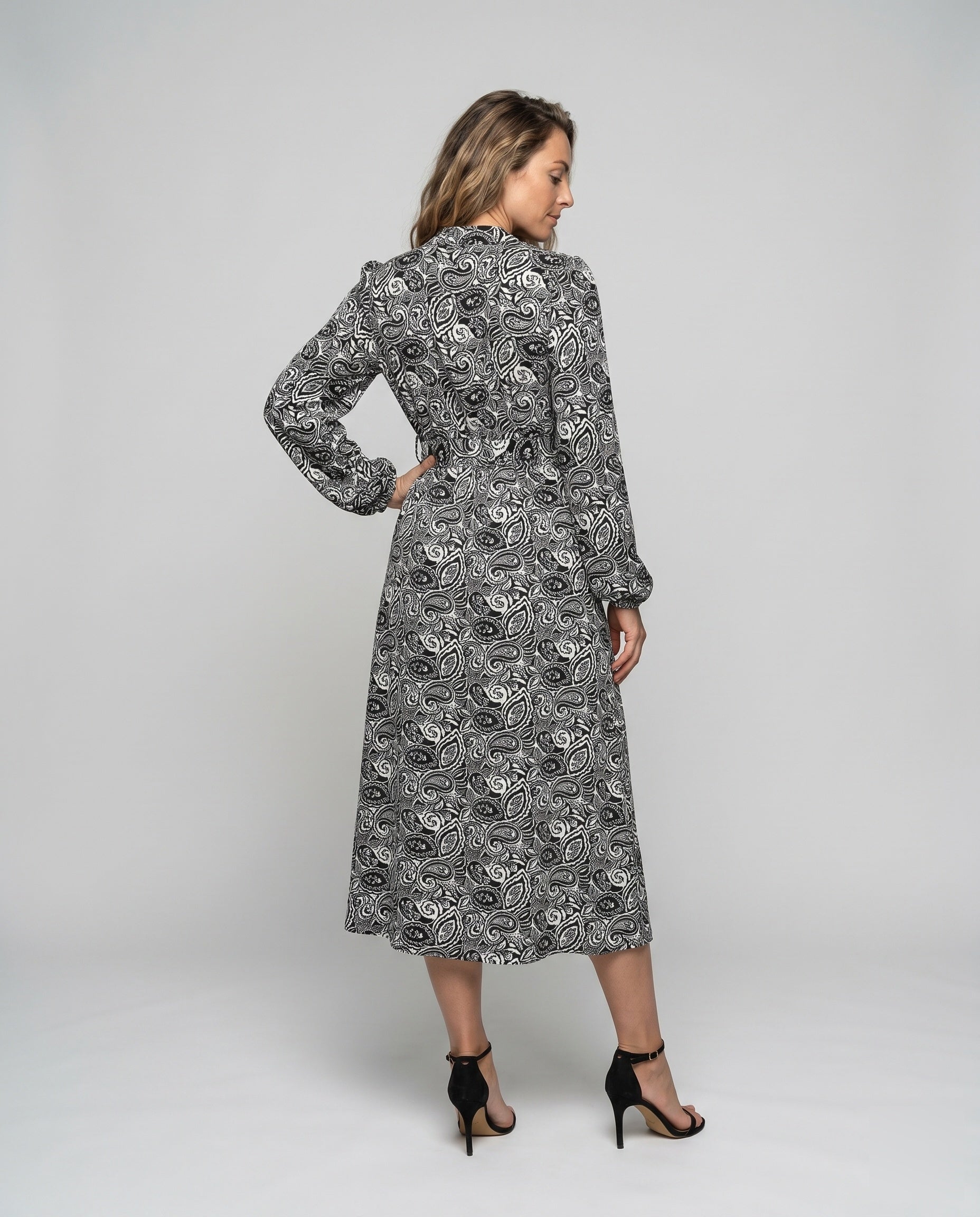 Product 15634921193802 - back_view