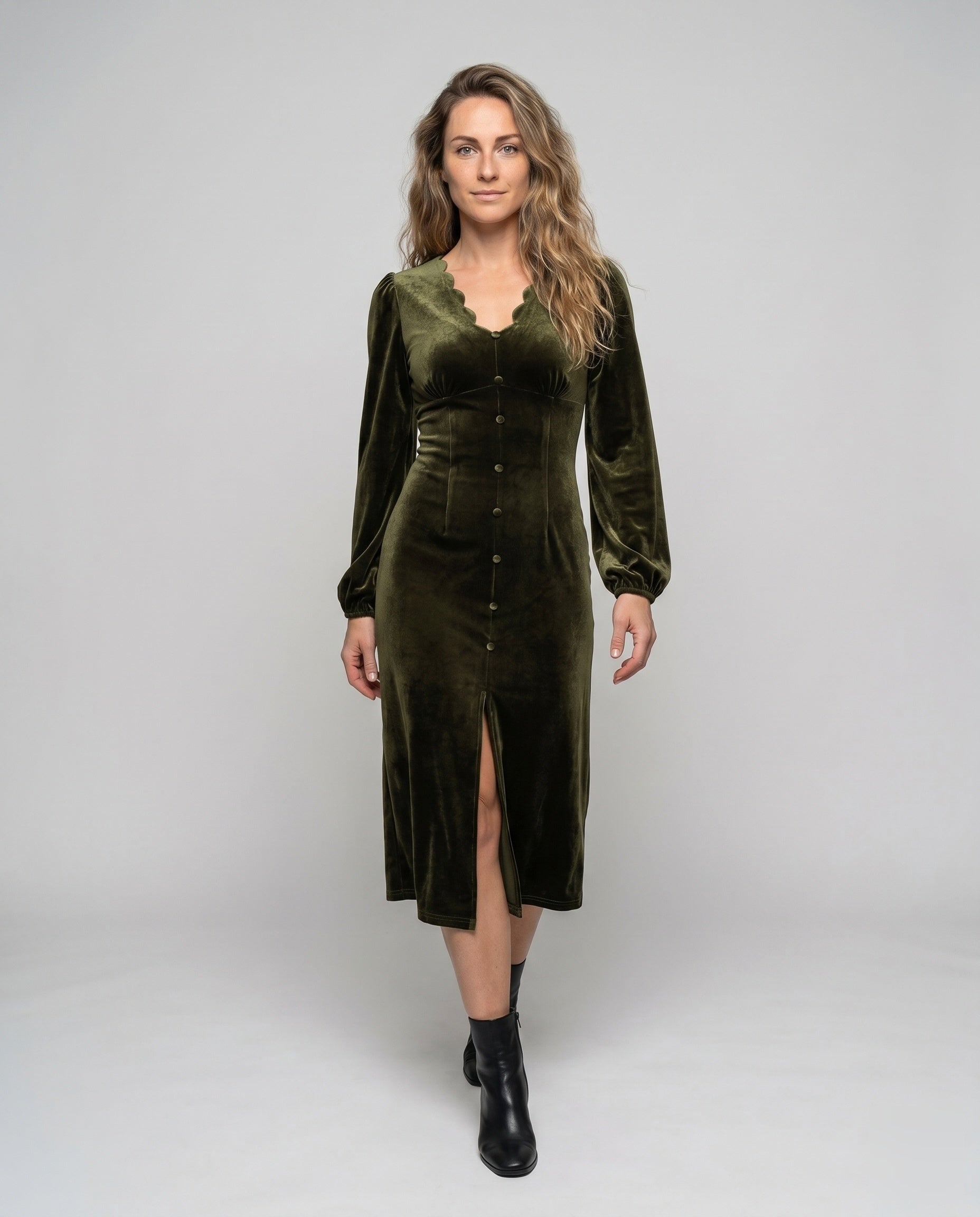 Product 15634921259338 - full_body_front