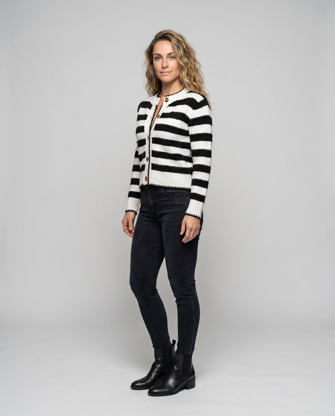 Product 15634923454794 - full_body_front