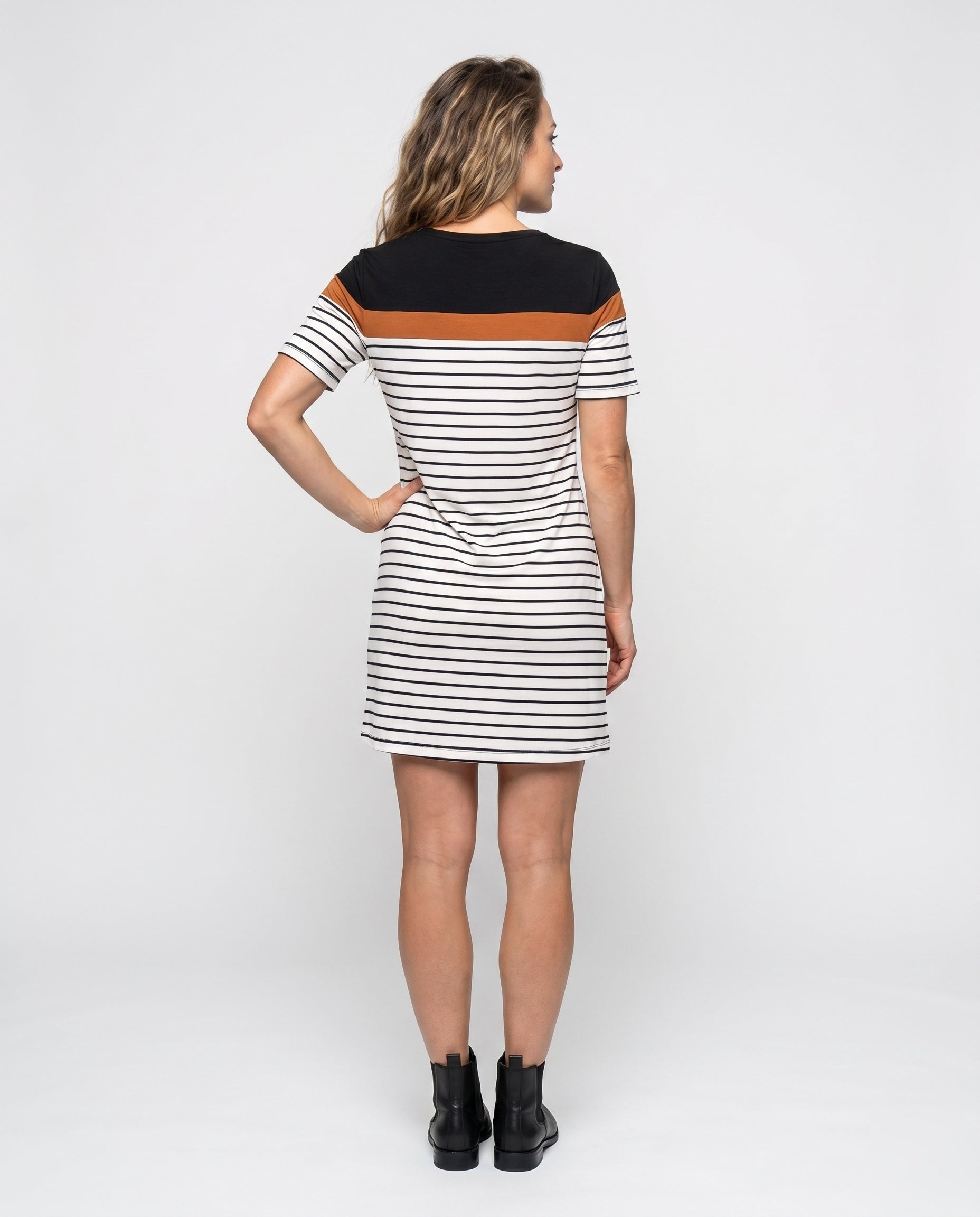 Product 15634923585866 - back_view