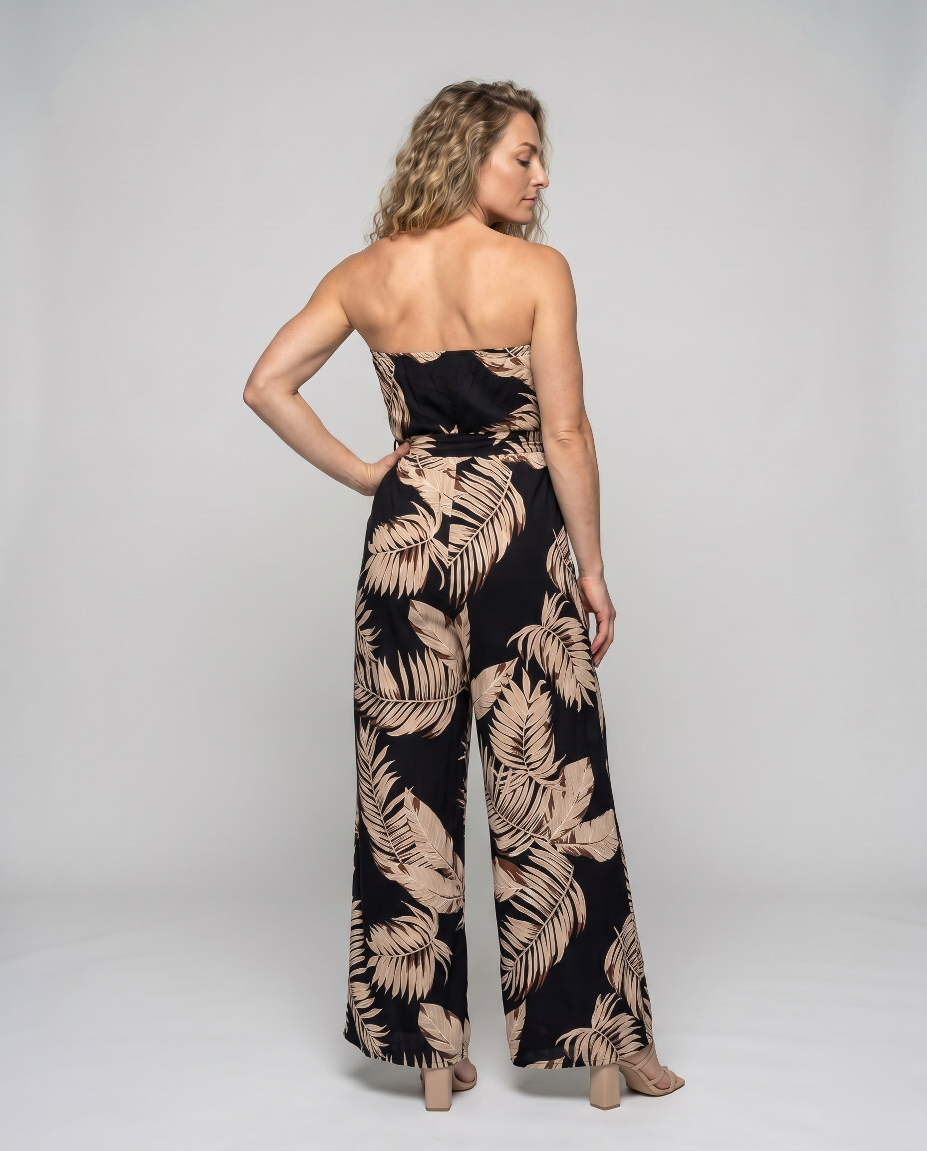 Product 15634927747402 - back_view