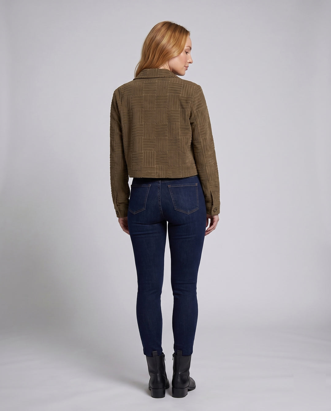 Product 15634934530378 - back_view