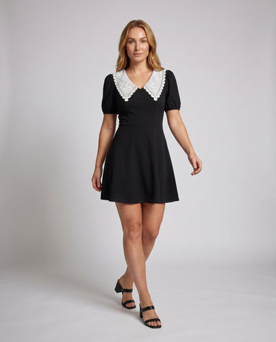 Damen Kurzkleid mit romantischem Spitzenkragen und Puffärmeln