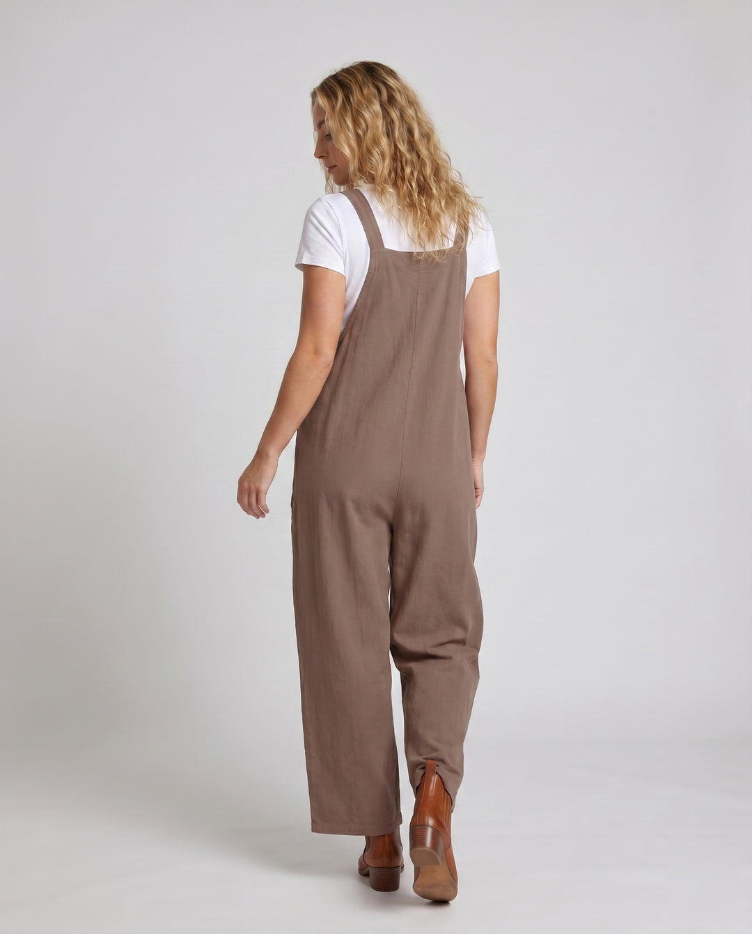 Product 15634938134858 - back_view