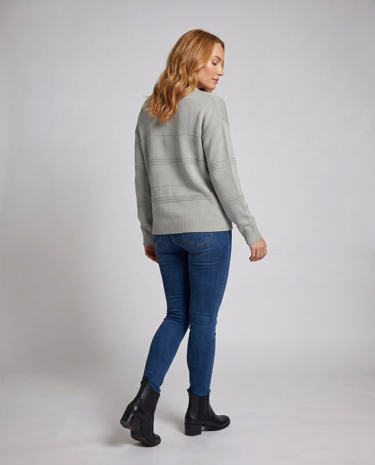 Product 15634939052362 - back_view