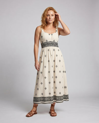 Damen Maxikleid mit bezauberndem Häkelbesatz und filigranem Muster