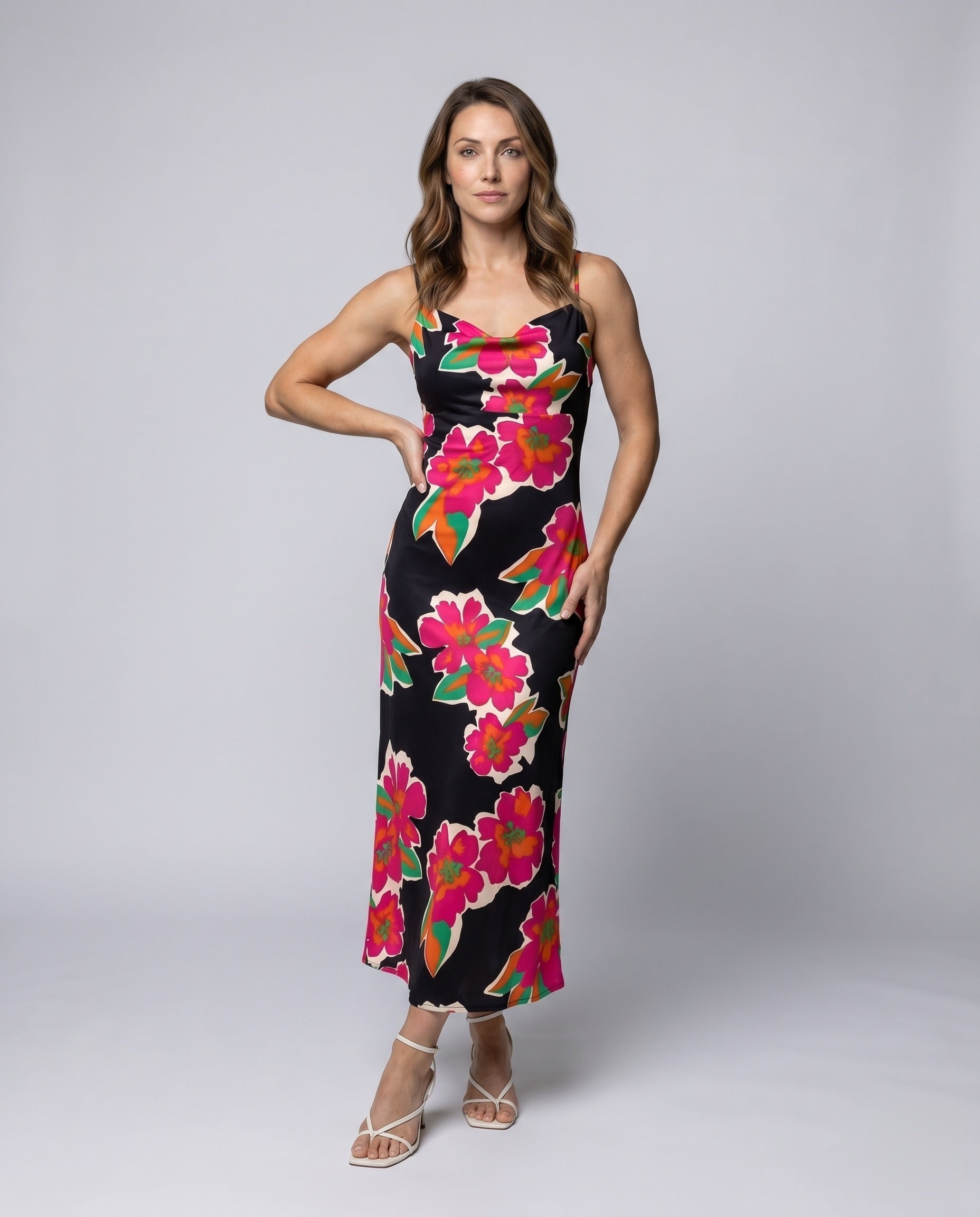 Product 15636279853386 - full_body_front