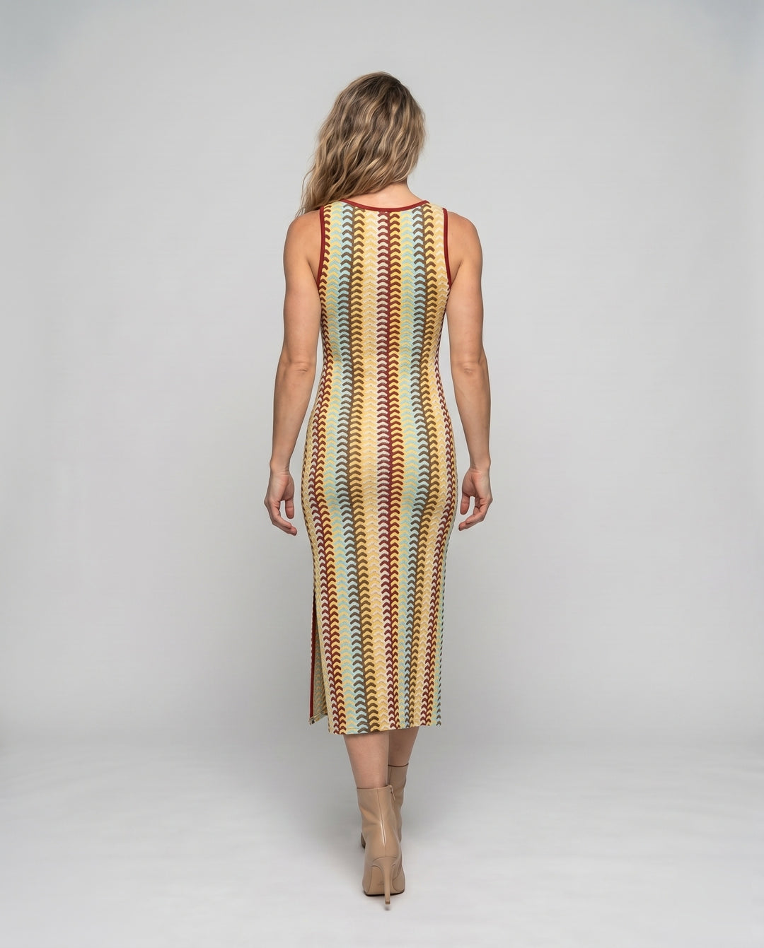 Product 15636288012618 - back_view