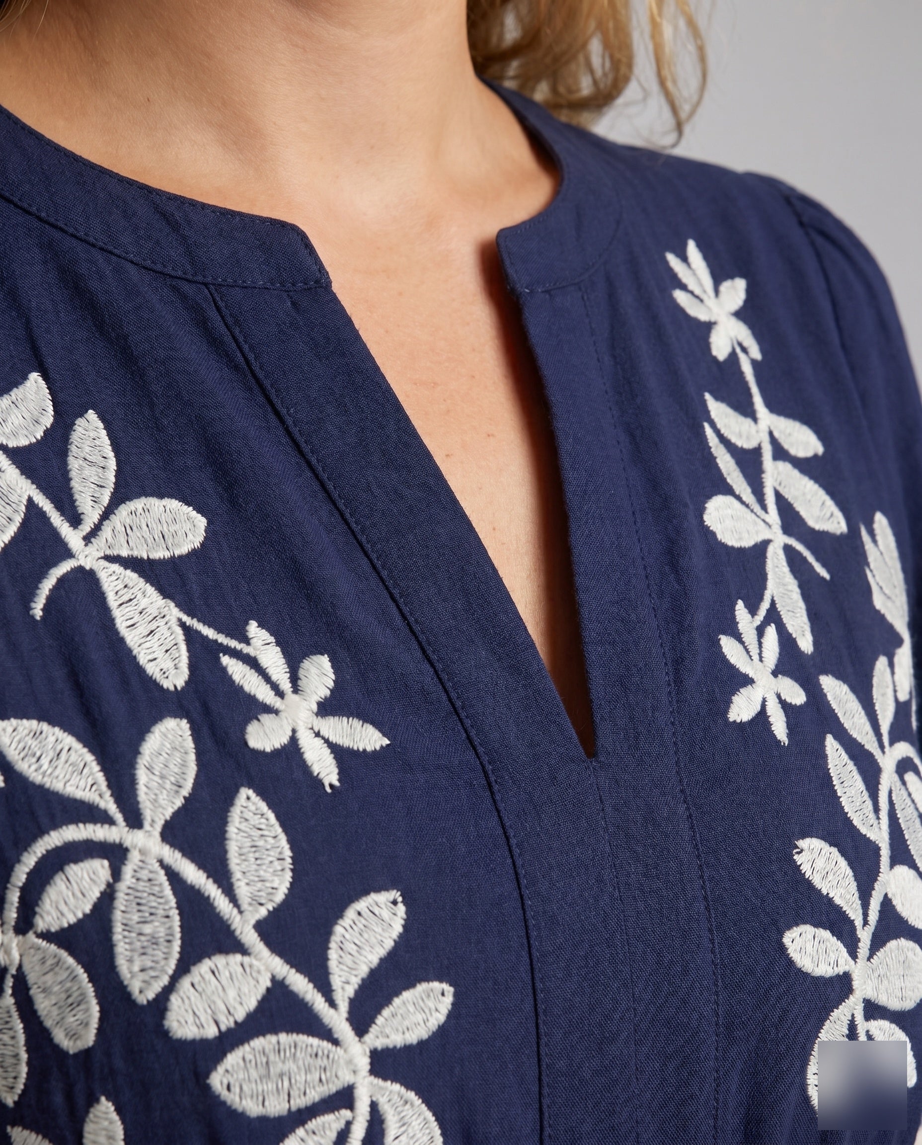 Product 15636294304074 - close_up_detail
