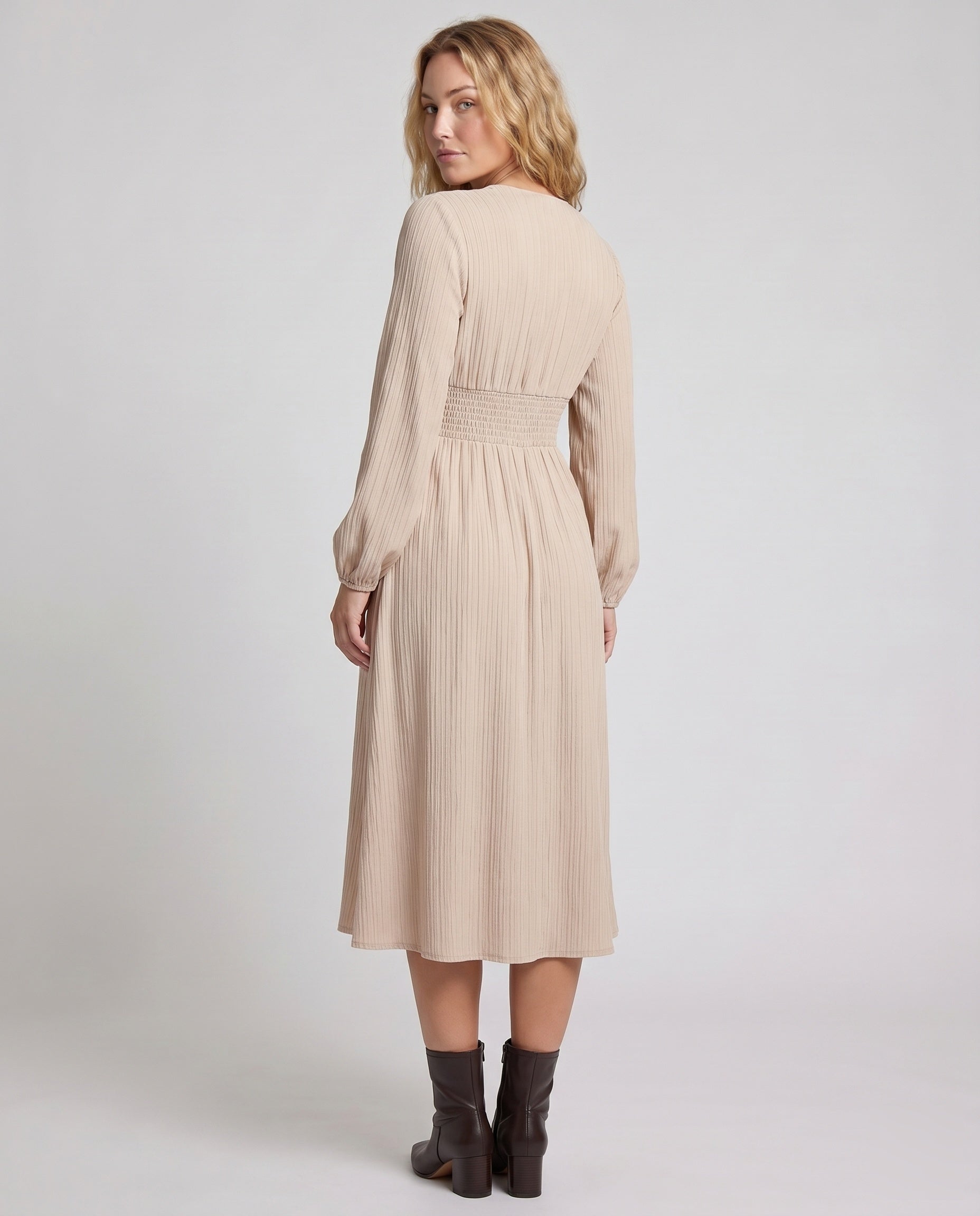 Product 15636295319882 - back_view
