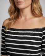 Product 15636295975242 - close_up_detail