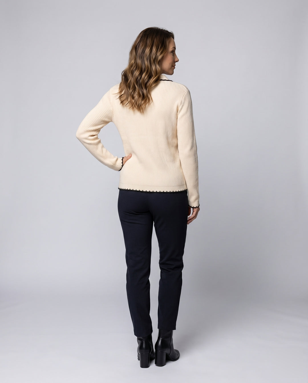 Product 15636298301770 - back_view