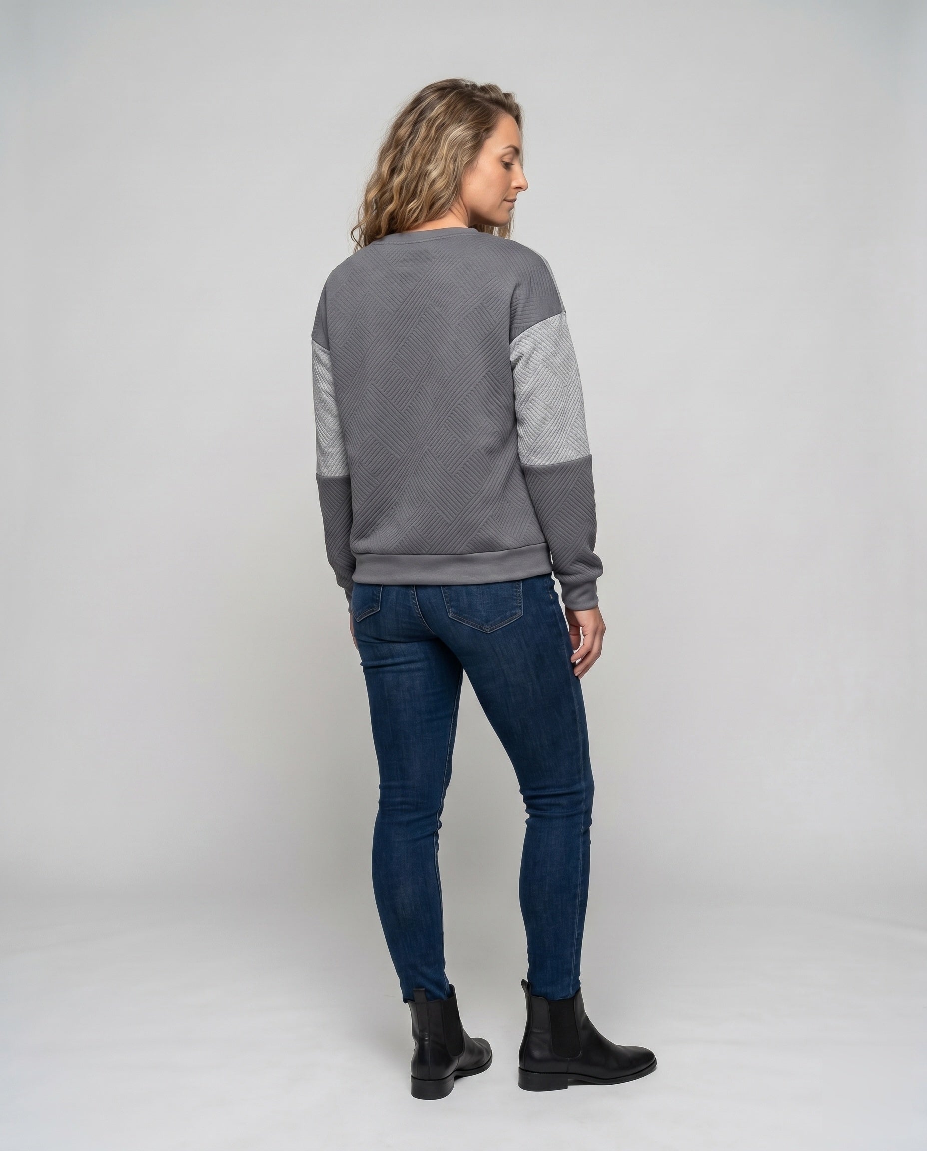 Product 15636299383114 - back_view