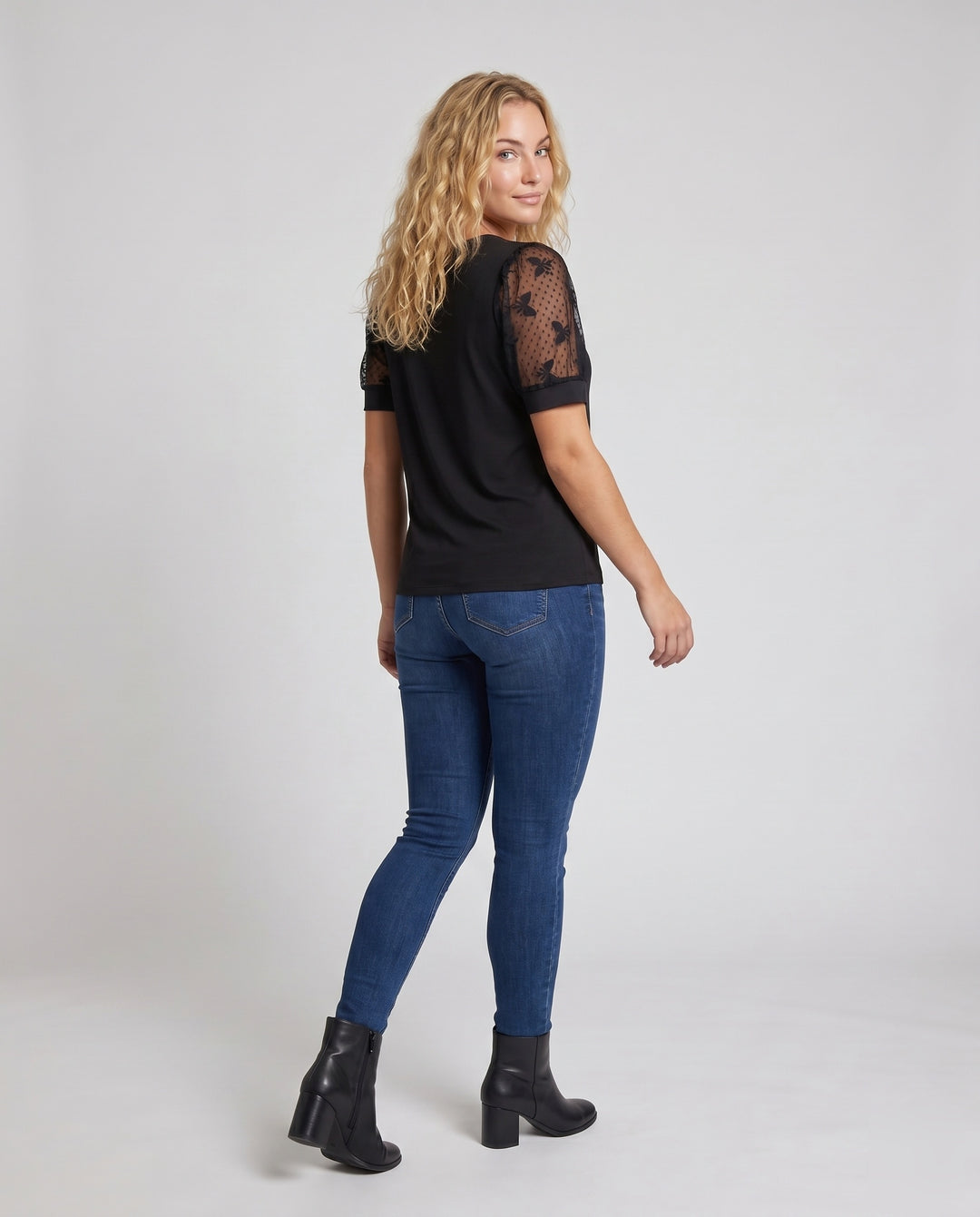 Product 15636300169546 - back_view