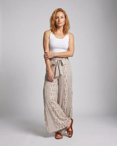 Damen Palazzo-Hose mit floralem Druck und verspieltem Bindegürtel