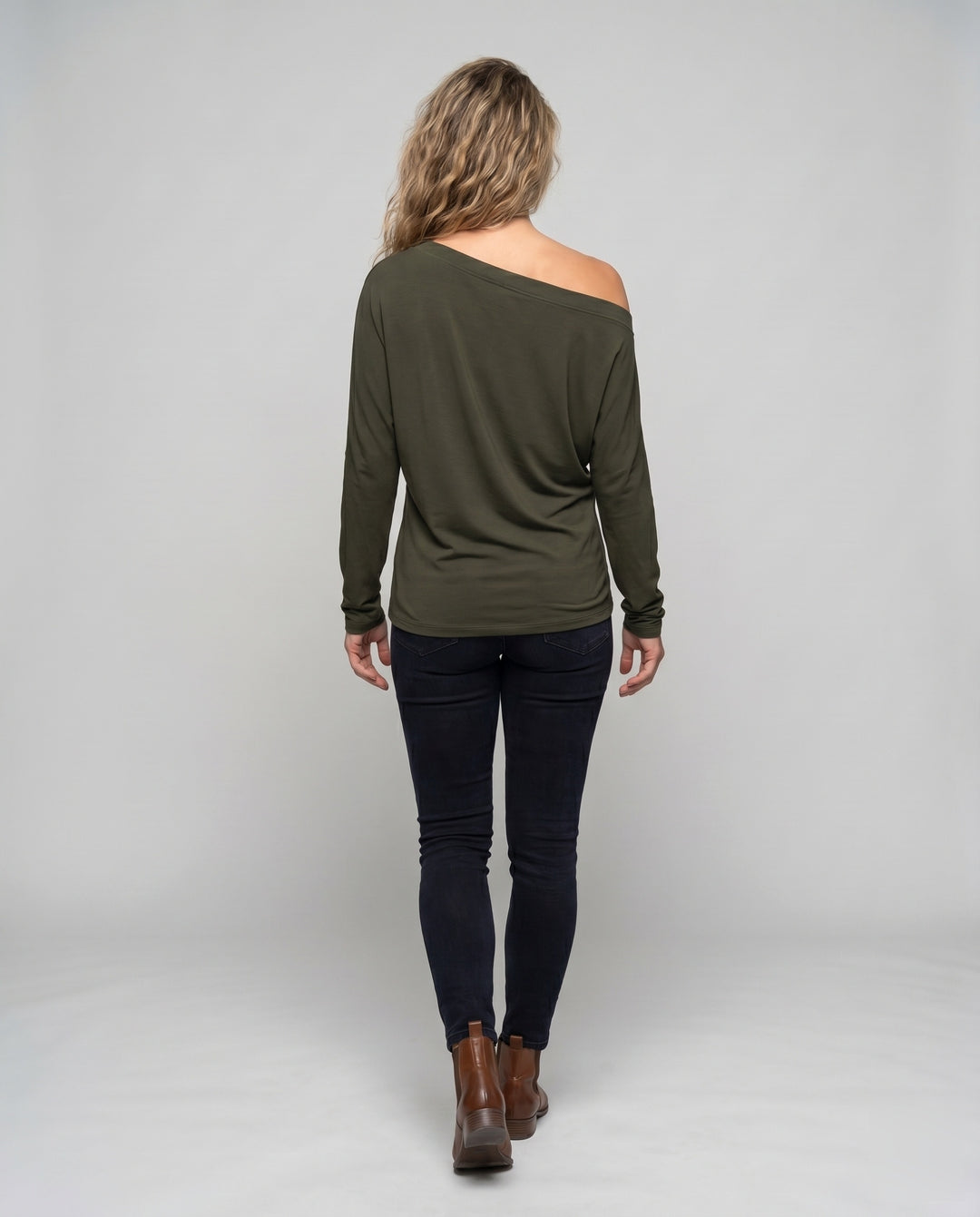 Product 15636303708490 - back_view