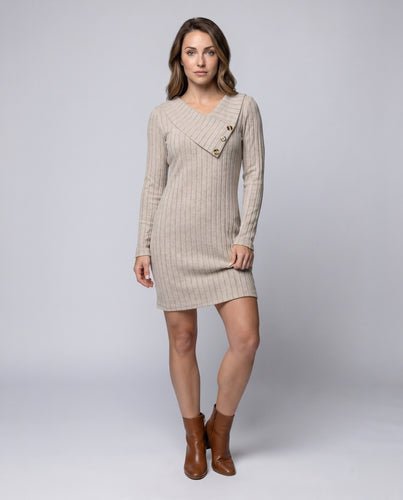 Damen Strickkleid mit asymmetrischem Ausschnitt und dekorativen Knöpfen