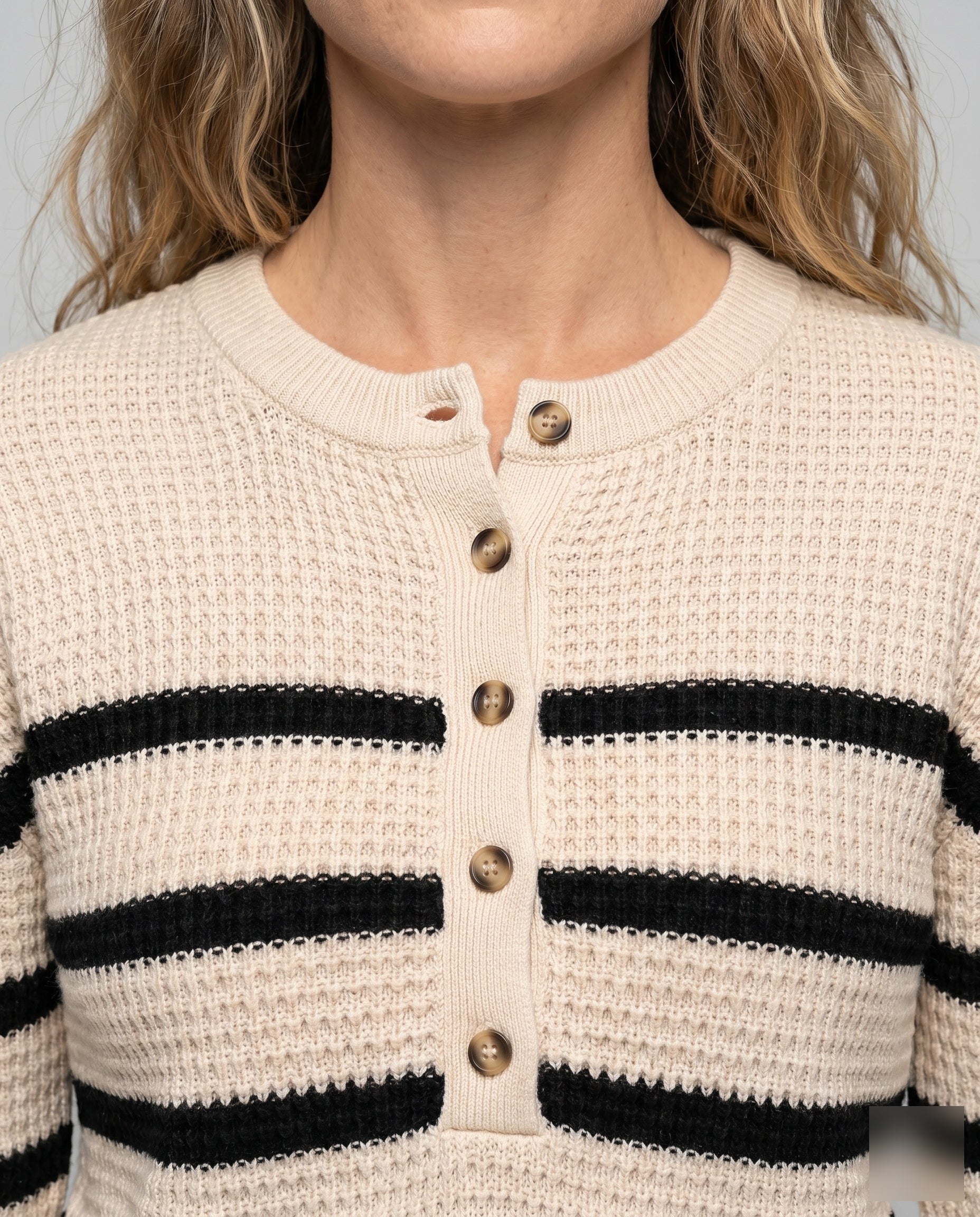 Product 15636314784074 - close_up_detail