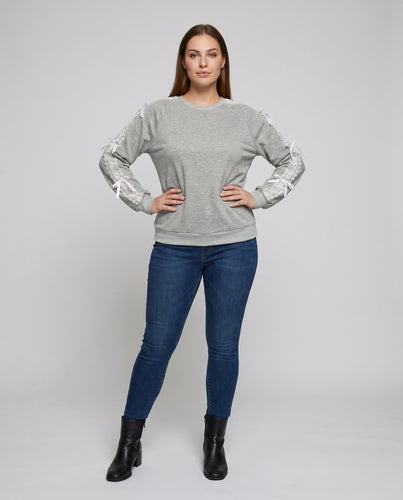 Damen Sweatshirt mit feinen Spitzenakzenten und dekorativen Schleifen