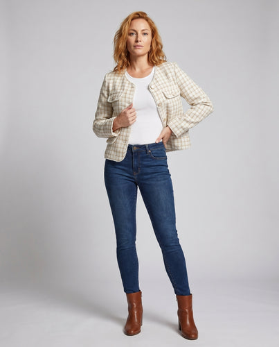 Damen Tweedblazer mit dekorativen Knopfdetails und eleganten Taschen