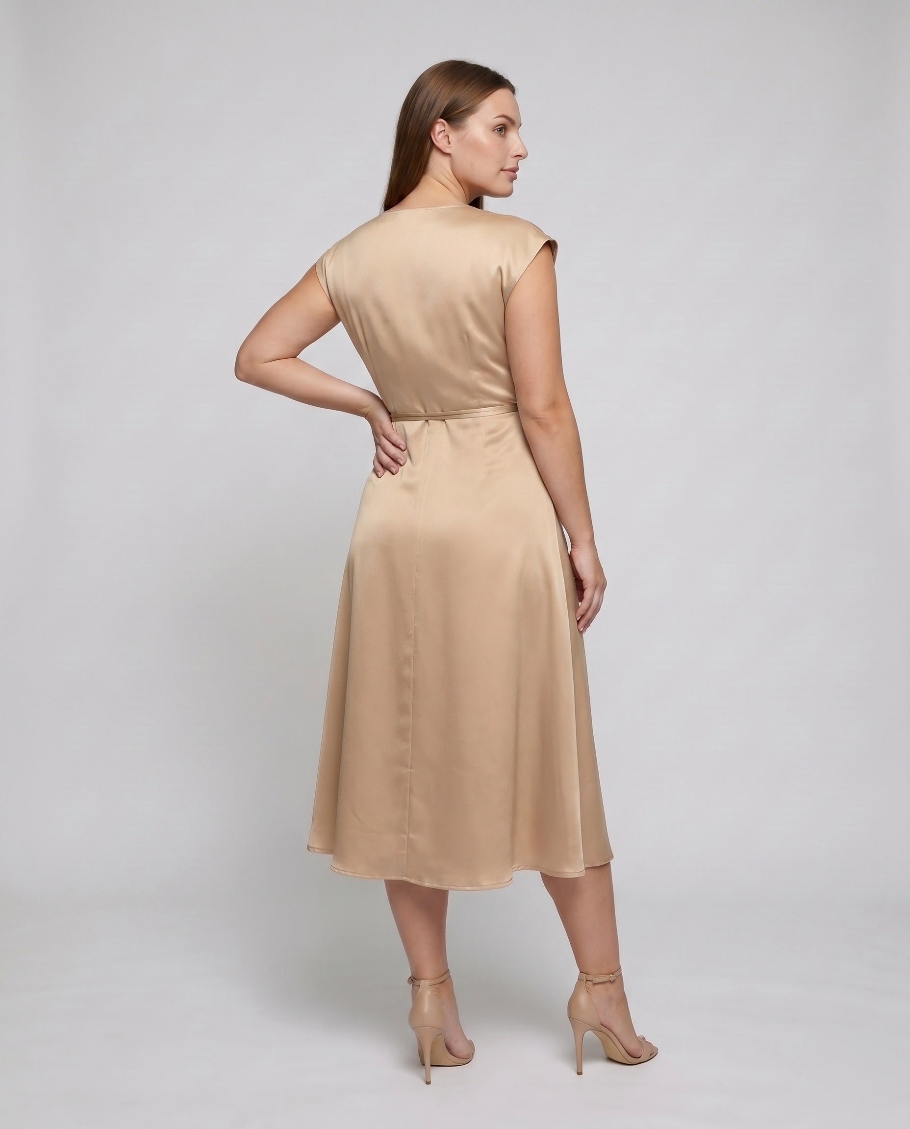 Product 15636321861962 - back_view