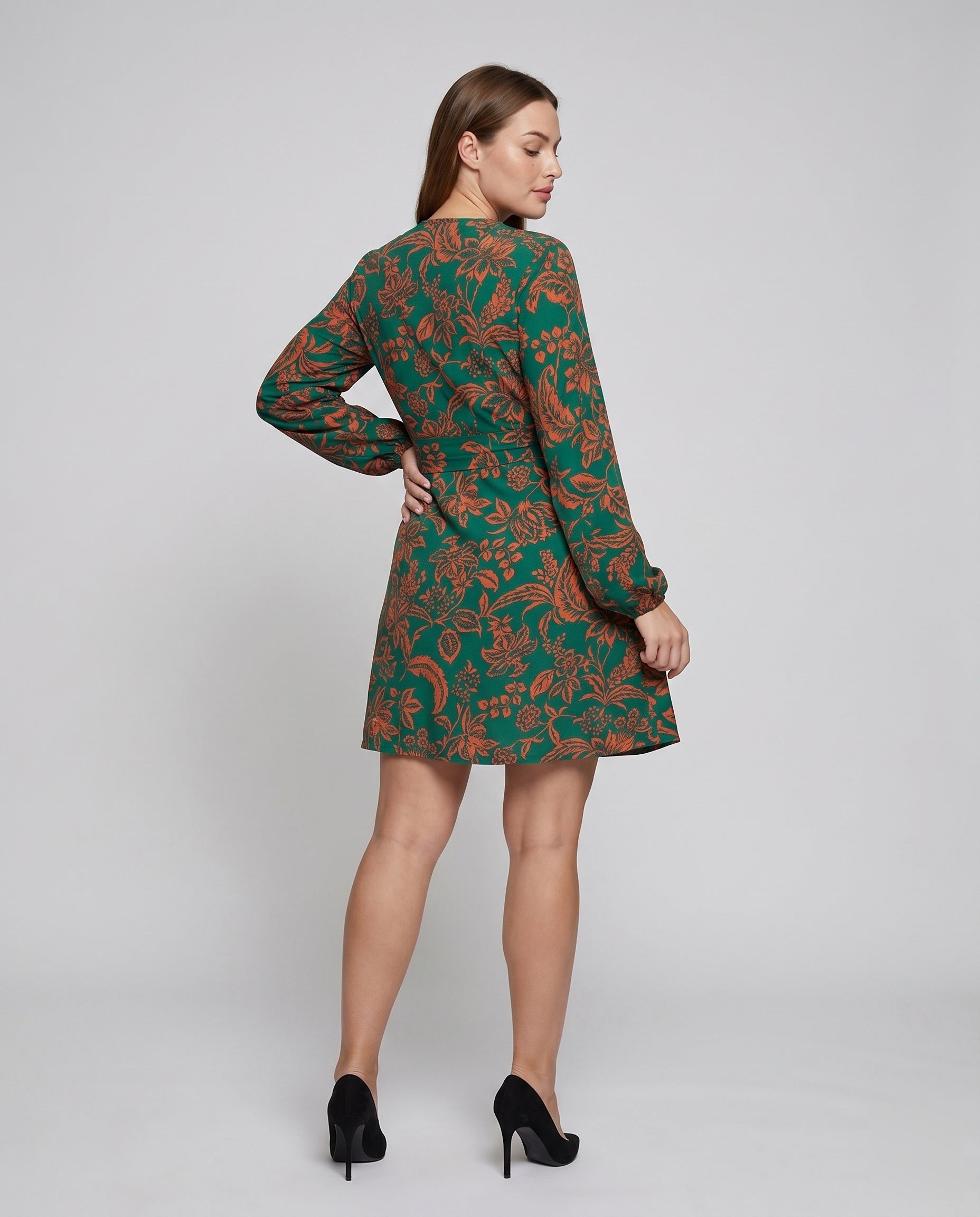 Product 15636322124106 - back_view