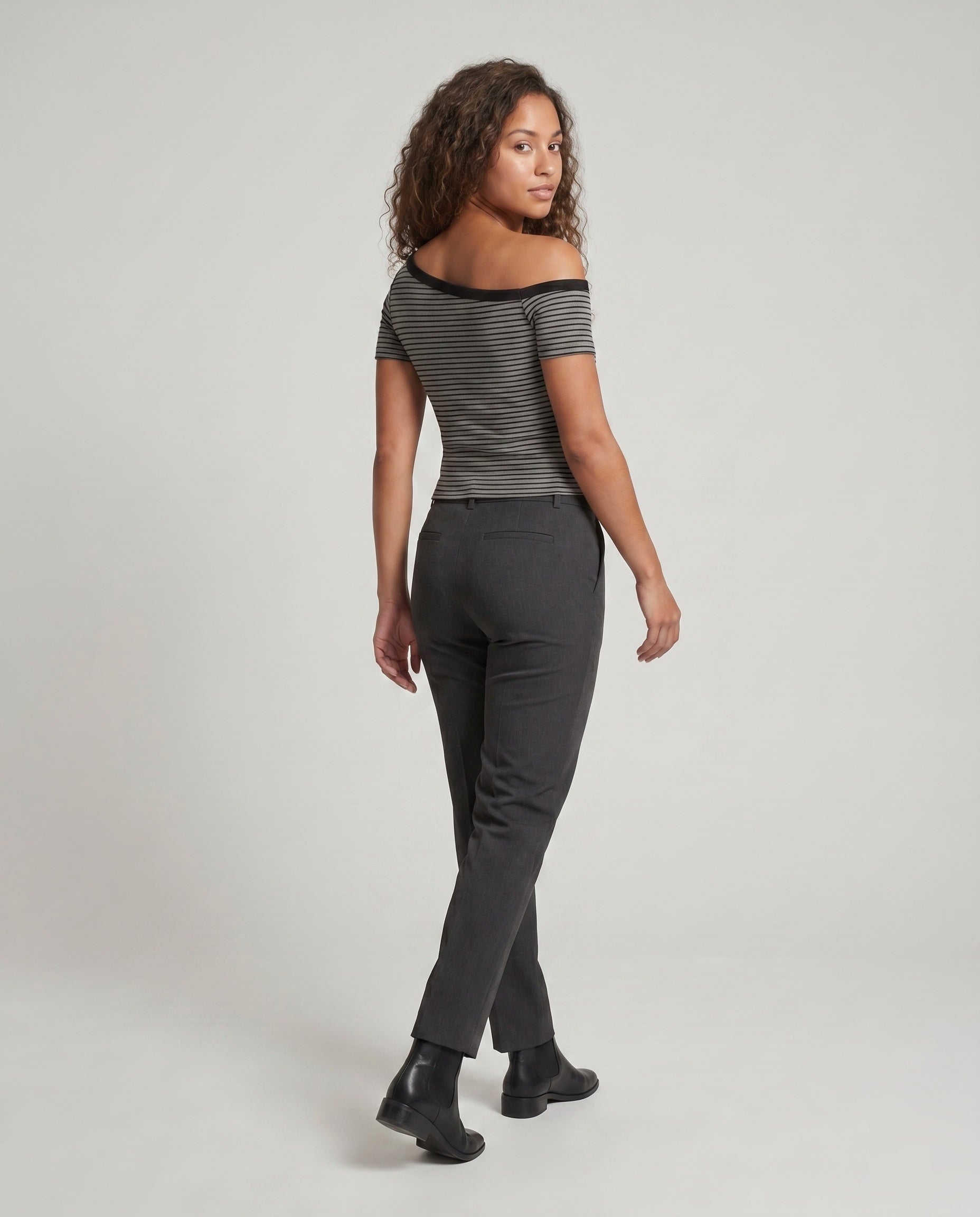 Product 15636486324554 - back_view