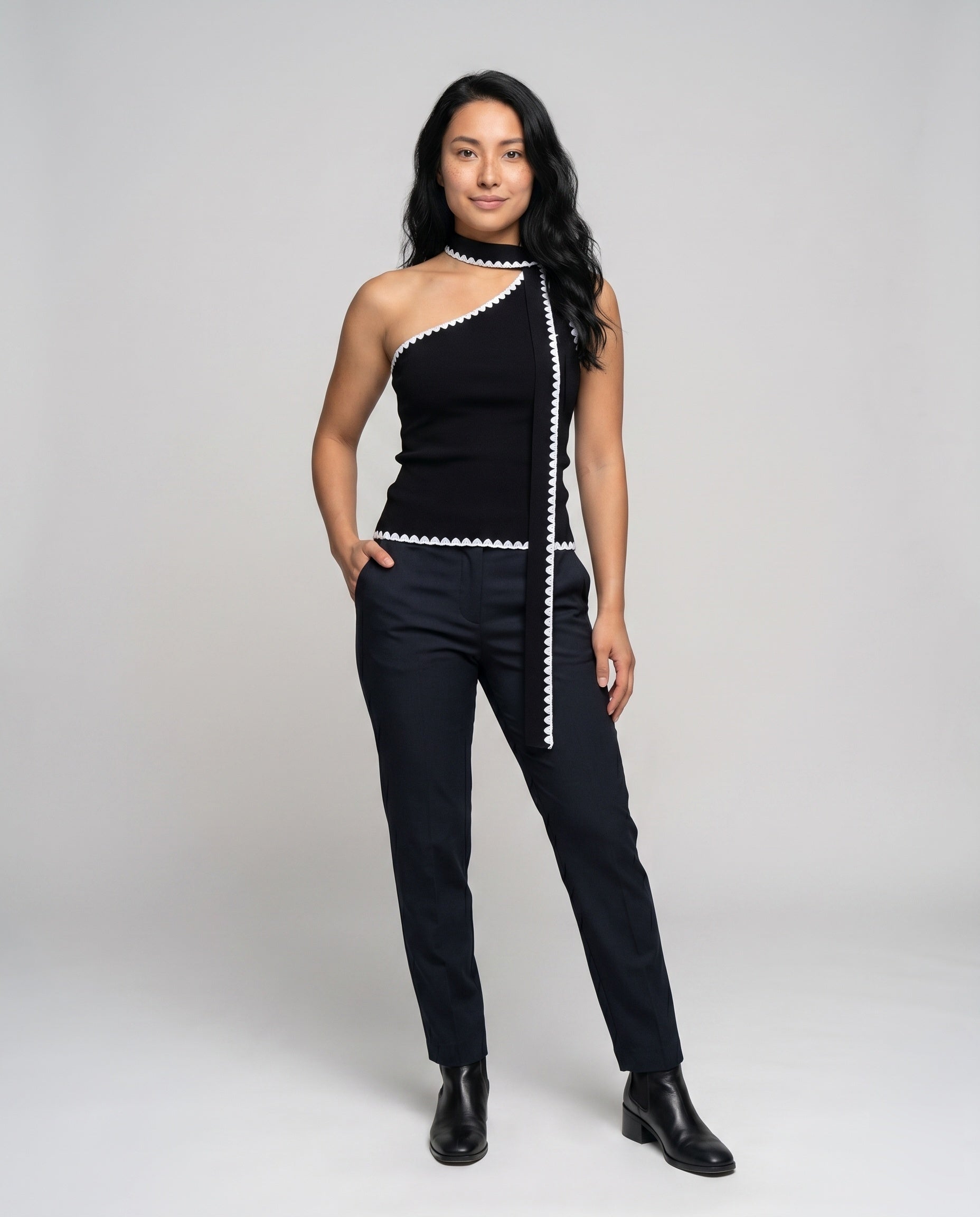 Product 15636486685002 - full_body_front